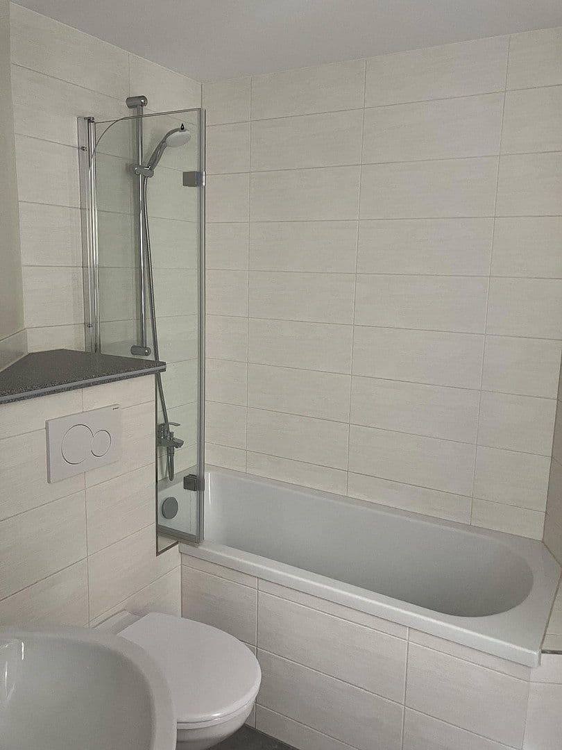 Prenájom bytu 2-izbový 50 m², Weimar, Durínsko Prenájom bytu 2-izbový 50 m², Weimar, Durínsko