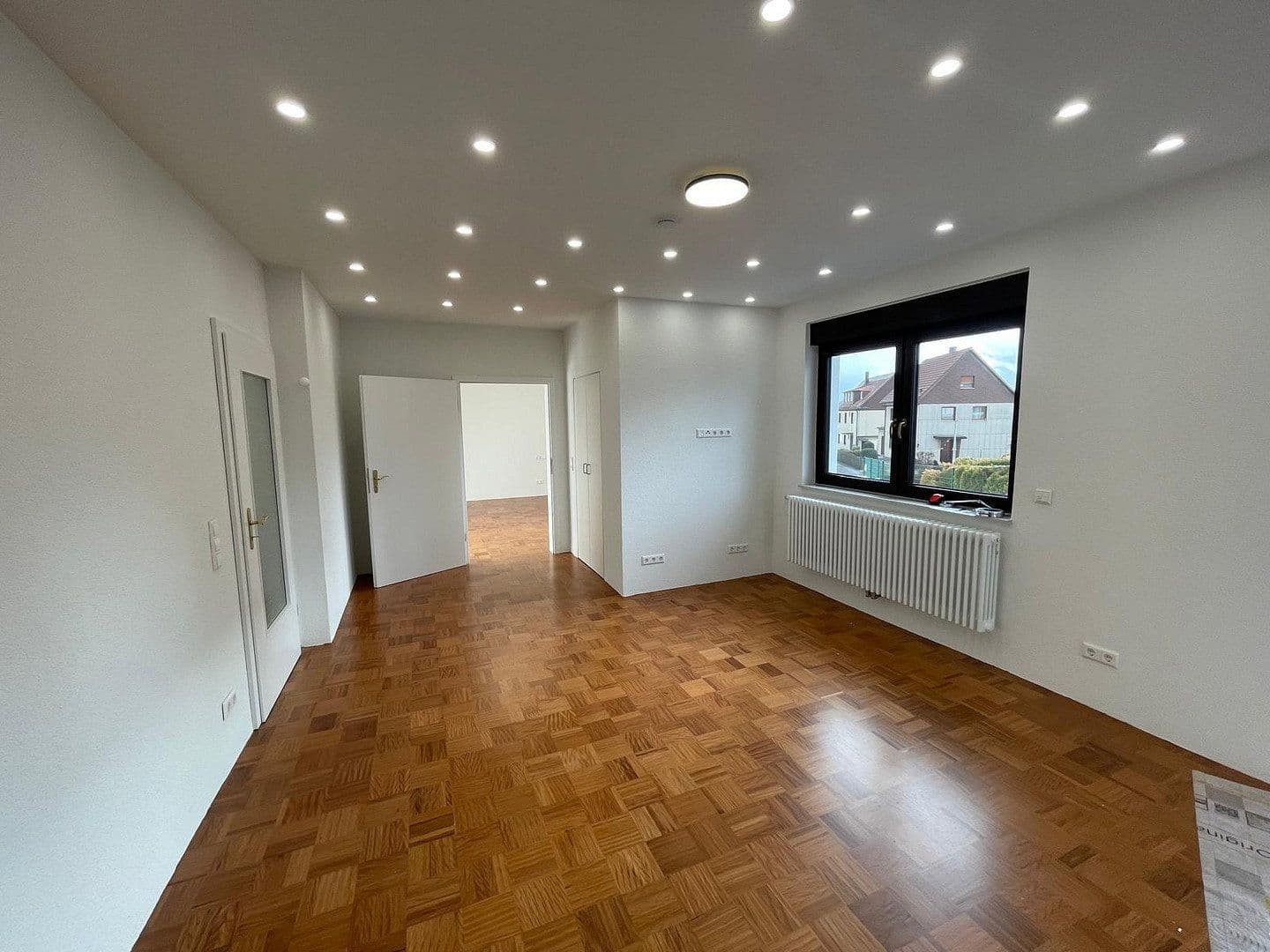 Prenájom bytu 2-izbový 91 m², Jahnstraße 10, Böblingen, Bádensko-Wurttembersko Prenájom bytu 2-izbový 91 m², Jahnstraße 10, Böblingen, Bádensko-Wurttembersko