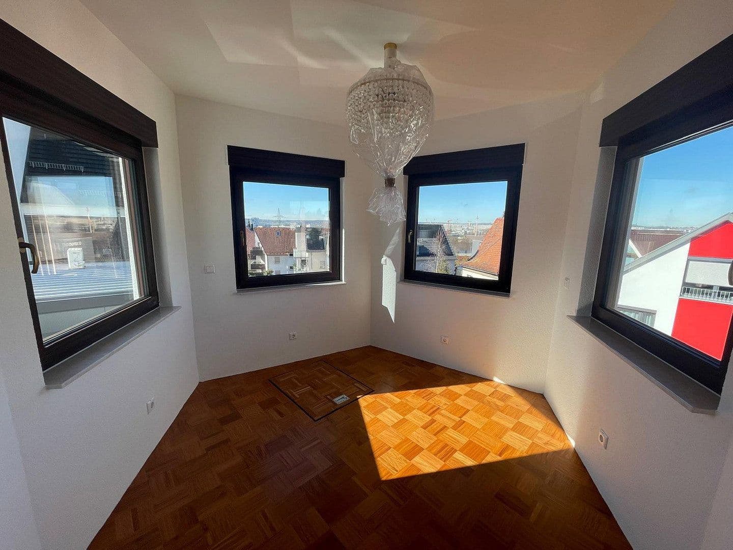 Prenájom bytu 2-izbový 91 m², Jahnstraße 10, Böblingen, Bádensko-Wurttembersko Prenájom bytu 2-izbový 91 m², Jahnstraße 10, Böblingen, Bádensko-Wurttembersko