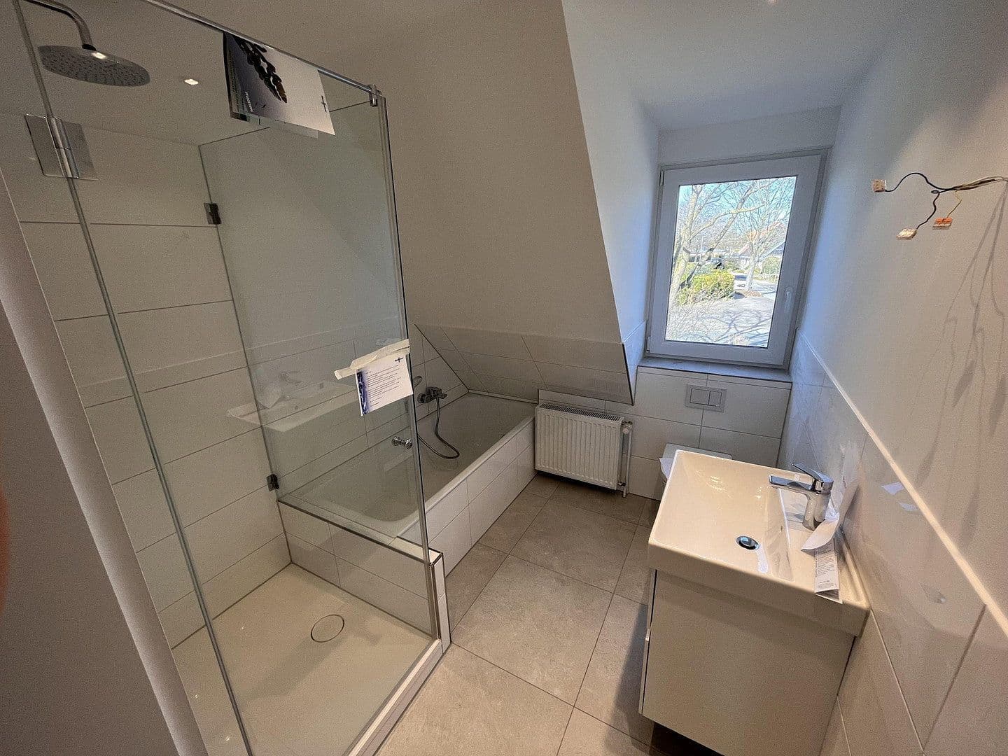 Prenájom domu 112 m², pozemok 400 m², Reinfeld, Šlezvicko-Holštajnsko Prenájom domu 112 m², pozemok 400 m², Reinfeld, Šlezvicko-Holštajnsko
