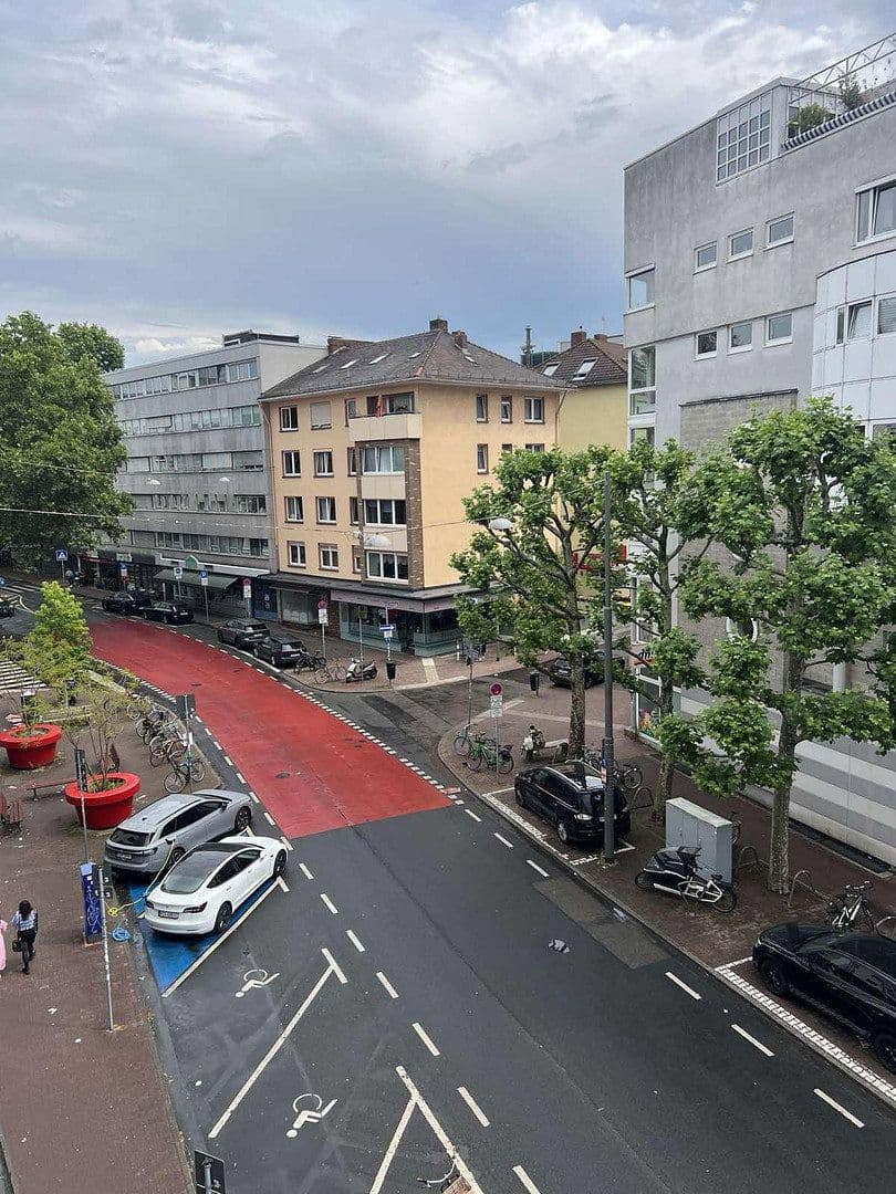 Prenájom bytu 2-izbový 70 m², Oederweg 43, FRANKFURT AM MAIN, Hesensko Prenájom bytu 2-izbový 70 m², Oederweg 43, FRANKFURT AM MAIN, Hesensko