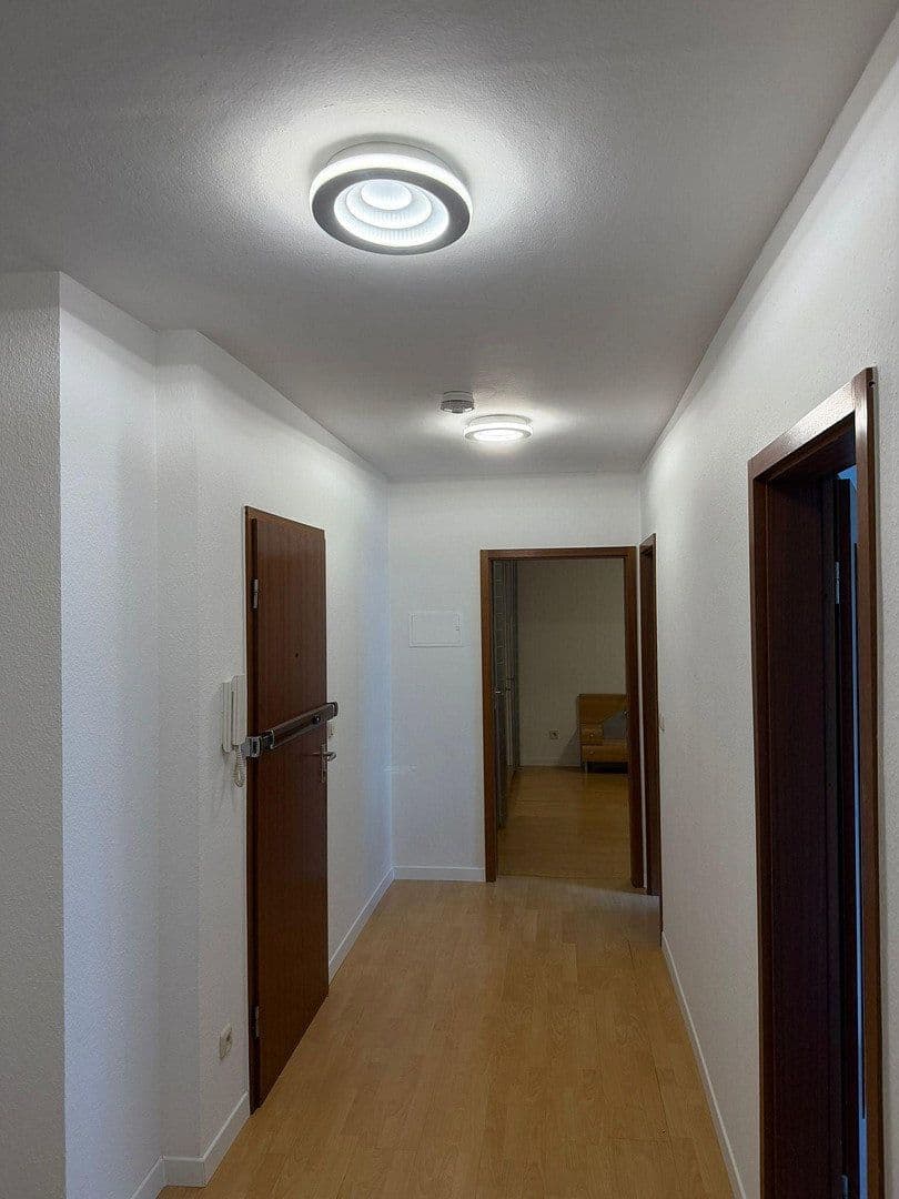 Prenájom bytu 2-izbový 70 m², Oederweg 43, FRANKFURT AM MAIN, Hesensko Prenájom bytu 2-izbový 70 m², Oederweg 43, FRANKFURT AM MAIN, Hesensko