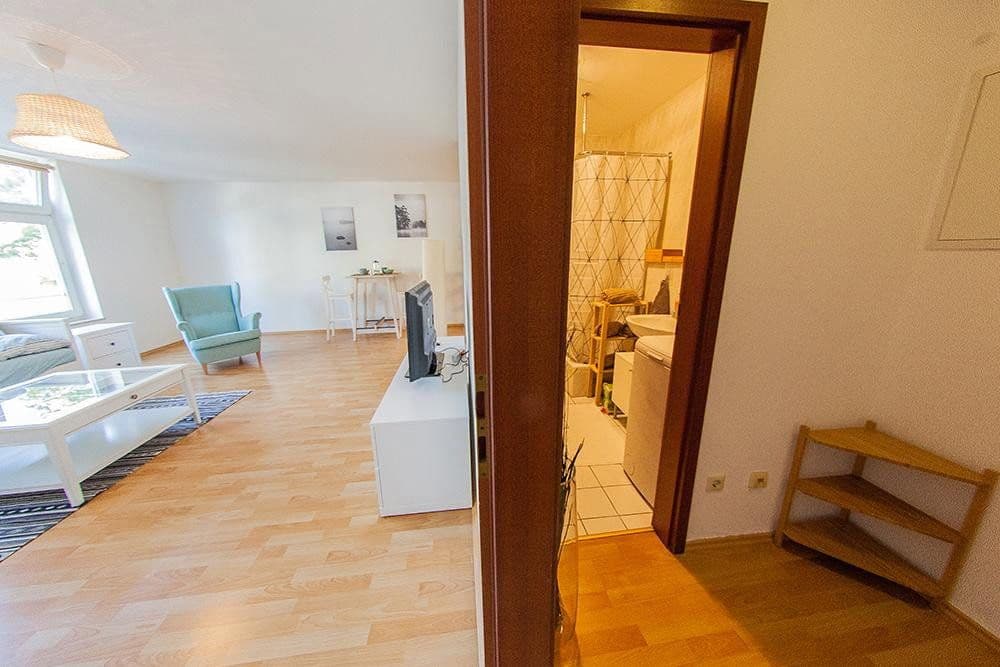 Prenájom bytu 1-izbový 46 m², Berlin, Berlín Prenájom bytu 1-izbový 46 m², Berlin, Berlín