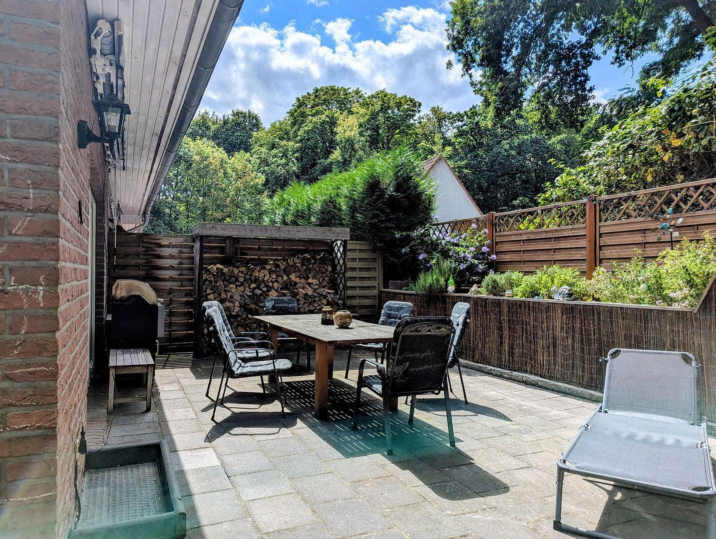 Predaj domu 120 m², pozemok 600 m², Lauenburg/Elbe, Šlezvicko-Holštajnsko Predaj domu 120 m², pozemok 600 m², Lauenburg/Elbe, Šlezvicko-Holštajnsko