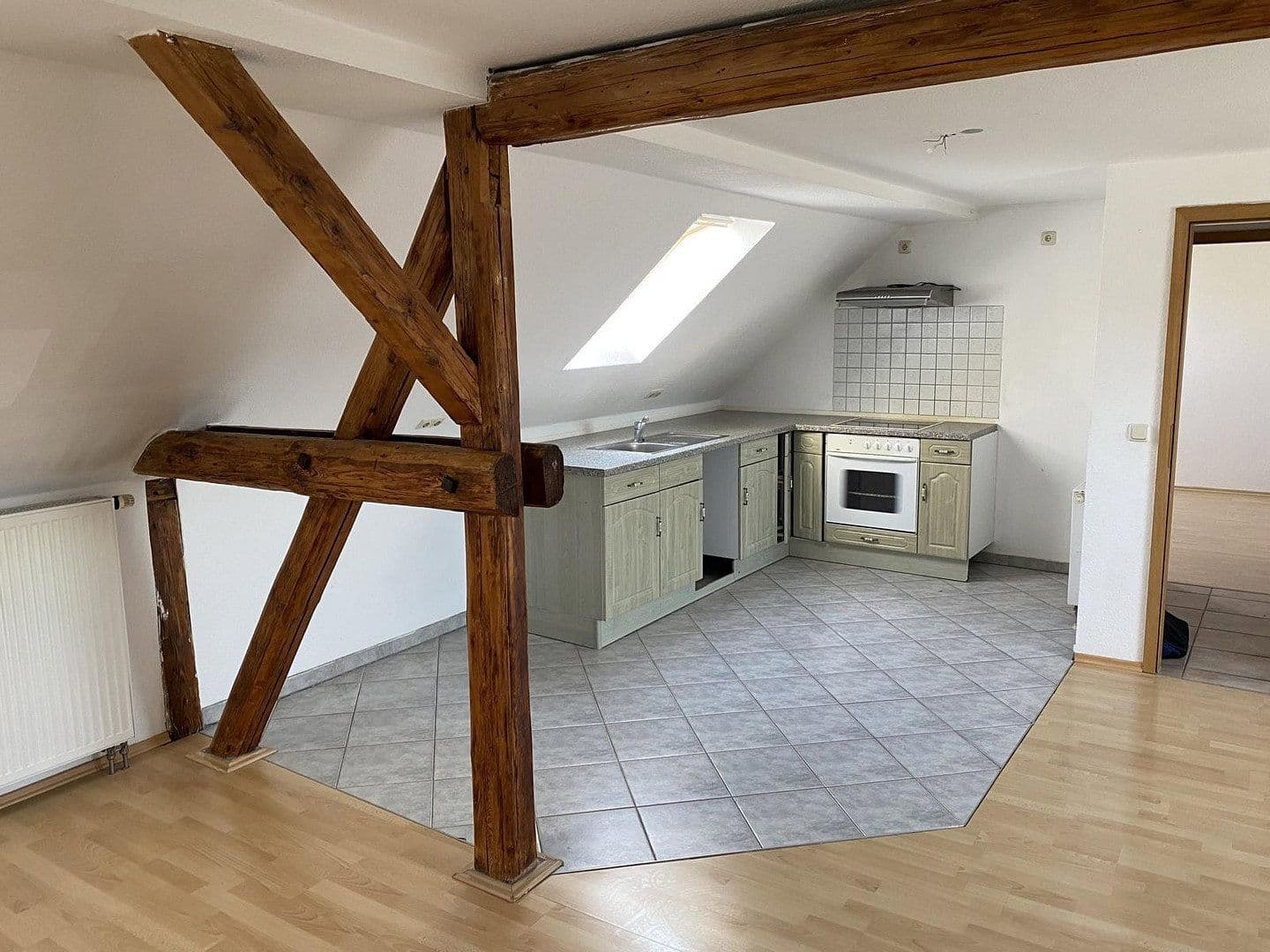 Prenájom bytu 3-izbový 66 m², Weberstr. 55, Aken (Elbe), Sasko-Anhaltsko Prenájom bytu 3-izbový 66 m², Weberstr. 55, Aken (Elbe), Sasko-Anhaltsko