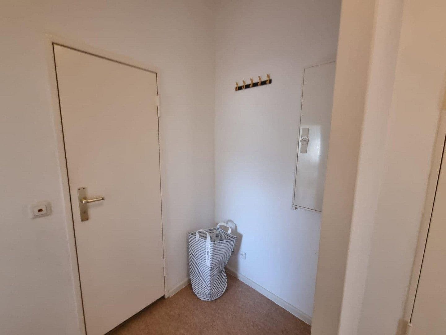 Prenájom bytu 1-izbový 53 m², Berlin, Berlín Prenájom bytu 1-izbový 53 m², Berlin, Berlín