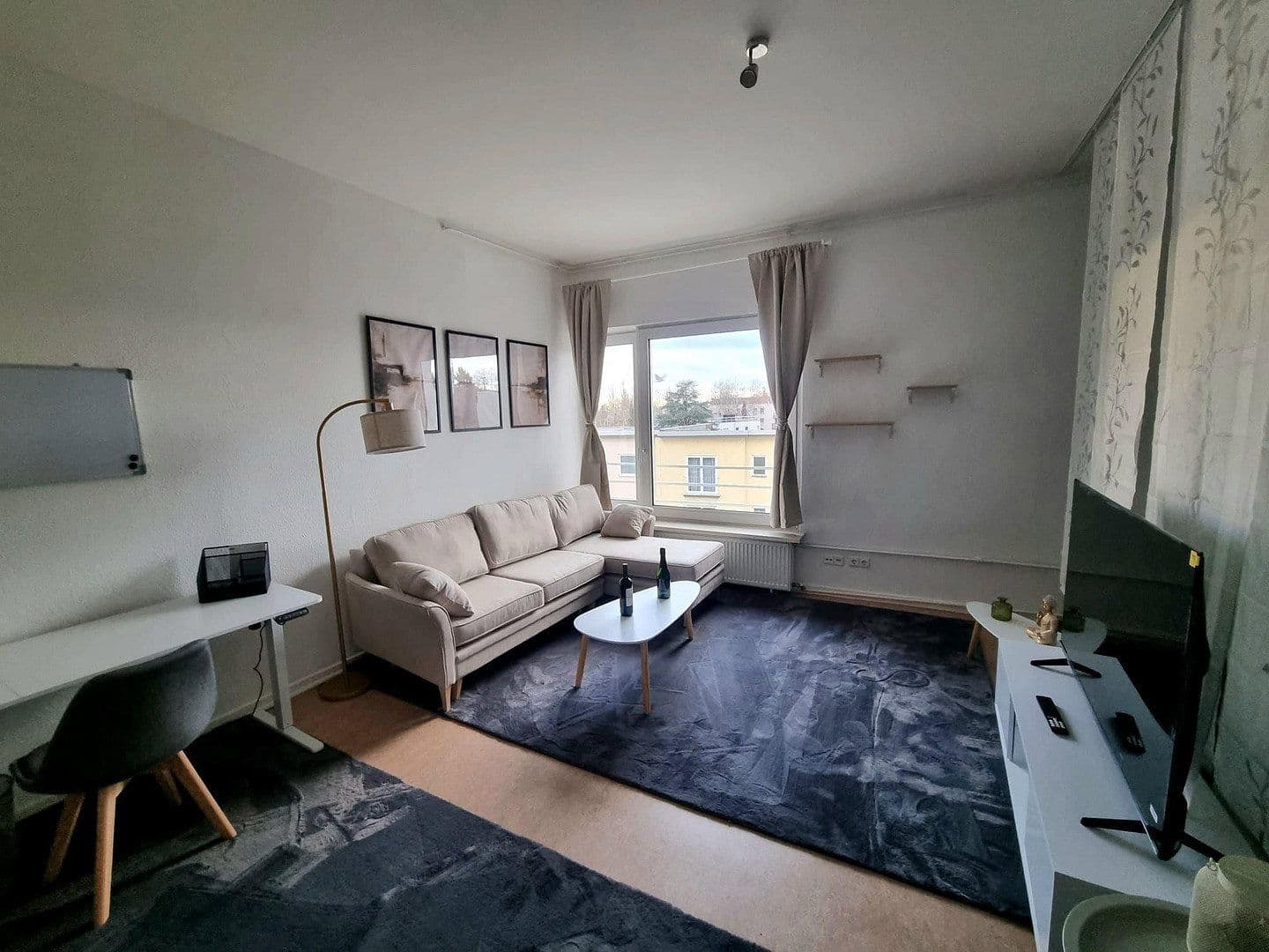 Prenájom bytu 1-izbový 53 m², Berlin, Berlín Prenájom bytu 1-izbový 53 m², Berlin, Berlín