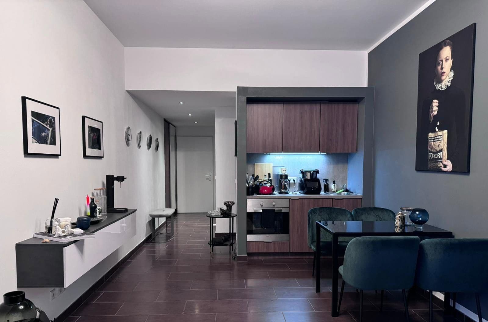 Prenájom bytu 1-izbový 32 m², Schillerstr.41, München, Bavorsko Prenájom bytu 1-izbový 32 m², Schillerstr.41, München, Bavorsko