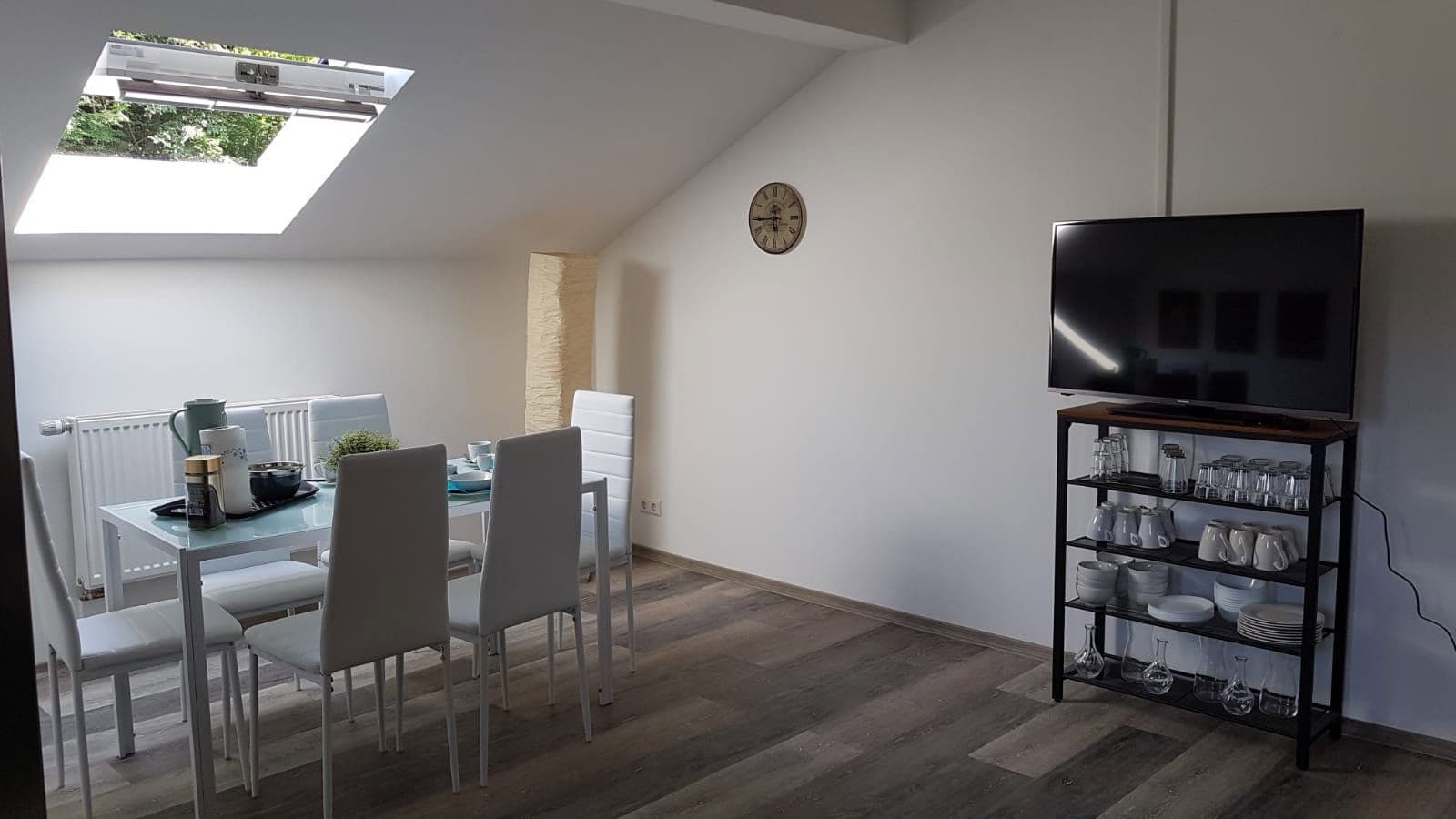 Prenájom bytu 3-izbový 86 m², Wilgartswiesen, Porýnie-Falcko Prenájom bytu 3-izbový 86 m², Wilgartswiesen, Porýnie-Falcko