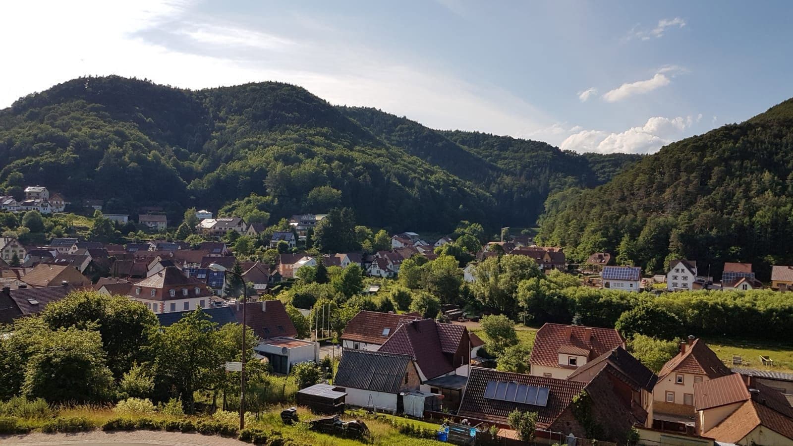Prenájom bytu 3-izbový 86 m², Wilgartswiesen, Porýnie-Falcko Prenájom bytu 3-izbový 86 m², Wilgartswiesen, Porýnie-Falcko
