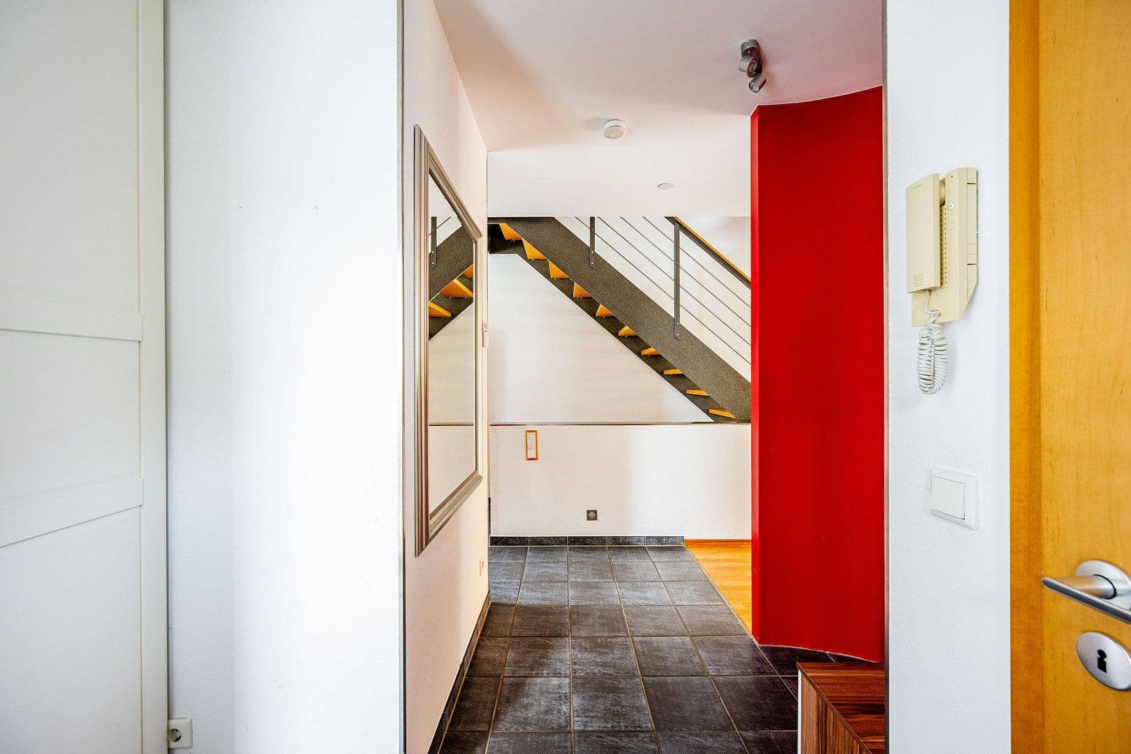 Predaj domu 173 m², pozemok 284 m², Solingen, Severné Porýnie - Westfálsko Predaj domu 173 m², pozemok 284 m², Solingen, Severné Porýnie - Westfálsko