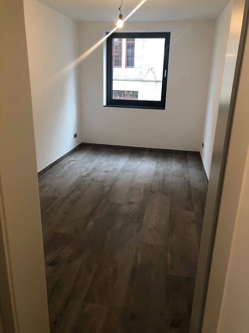 Prenájom bytu 3-izbový 70 m², Hannover, Dolné Sasko Prenájom bytu 3-izbový 70 m², Hannover, Dolné Sasko