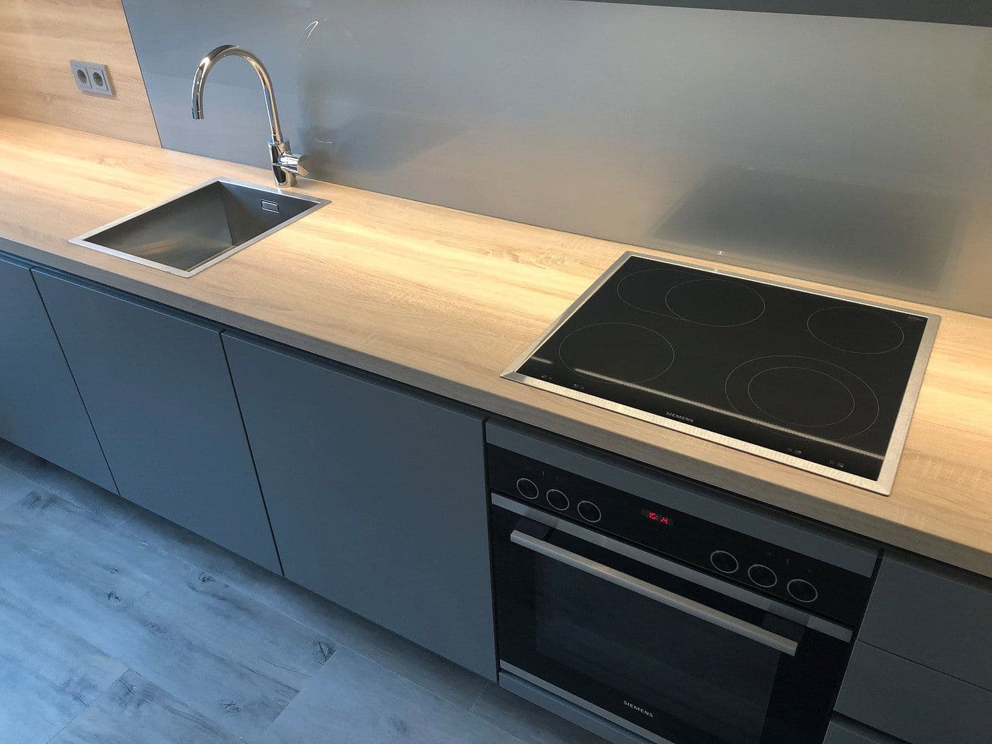 Prenájom bytu 3-izbový 70 m², Hannover, Dolné Sasko Prenájom bytu 3-izbový 70 m², Hannover, Dolné Sasko