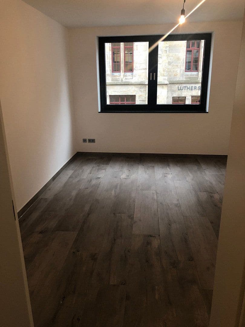 Prenájom bytu 3-izbový 70 m², Hannover, Dolné Sasko Prenájom bytu 3-izbový 70 m², Hannover, Dolné Sasko