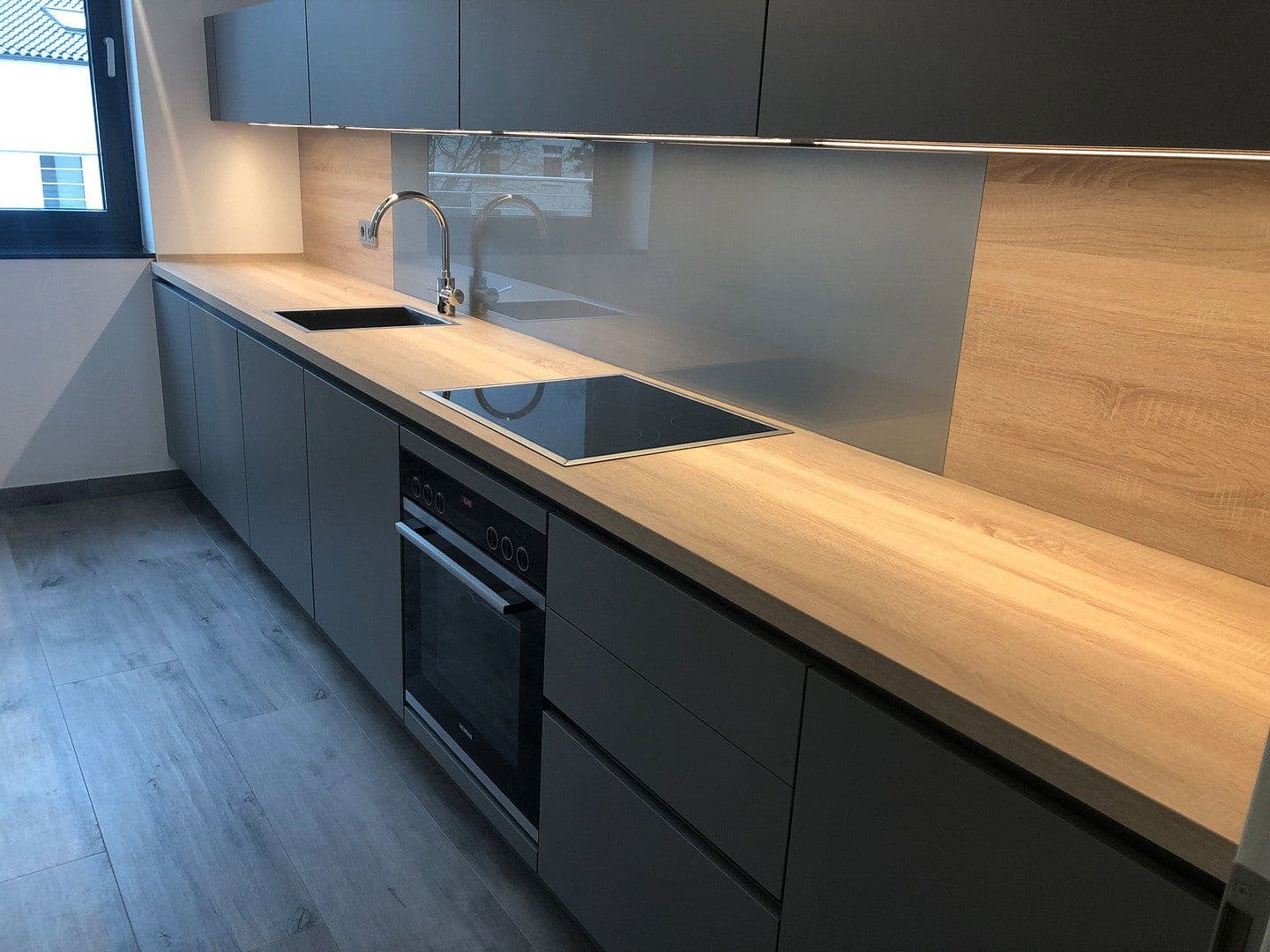 Prenájom bytu 3-izbový 70 m², Hannover, Dolné Sasko Prenájom bytu 3-izbový 70 m², Hannover, Dolné Sasko