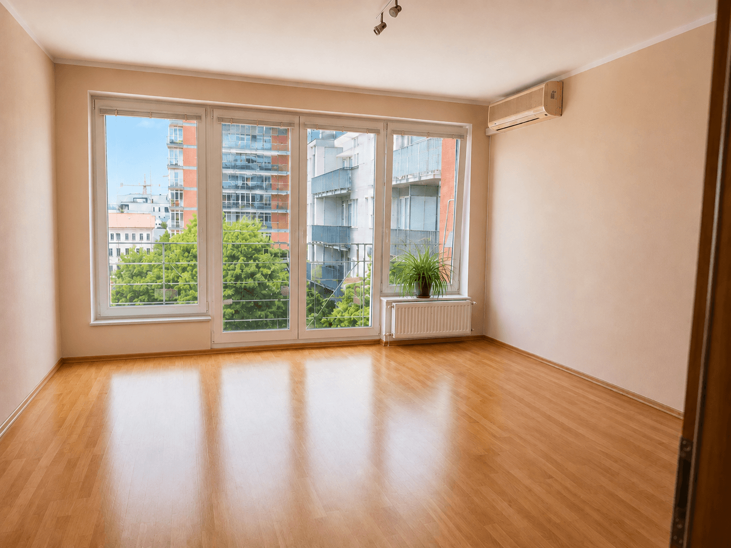 Prenájom bytu 2-izbový 60 m², Názovská, Praha, Praha Prenájom bytu 2-izbový 60 m², Názovská, Praha, Praha