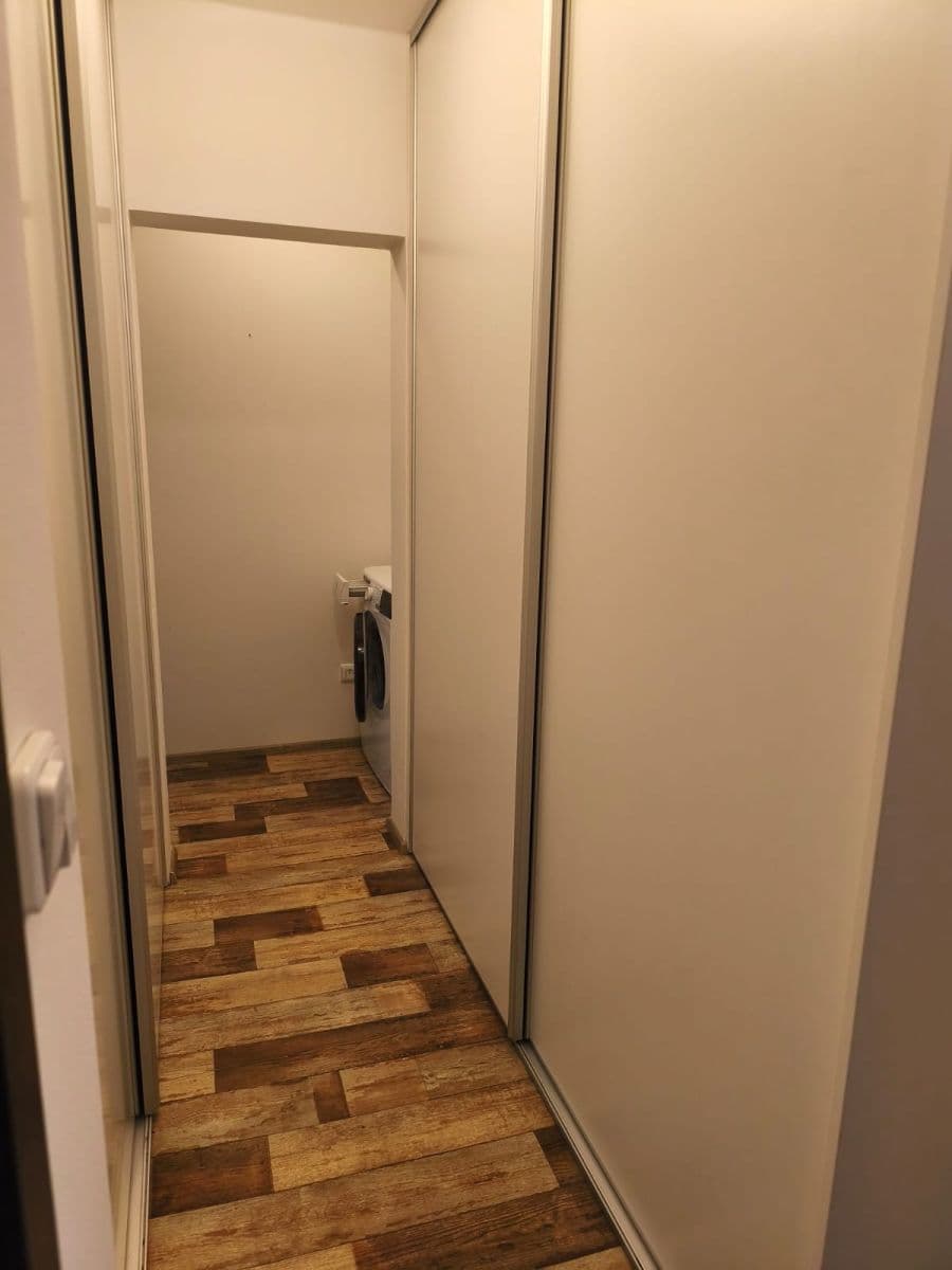 Prenájom bytu 4-izbový 84 m², Žitenická, Čáslav, Středočeský kraj Prenájom bytu 4-izbový 84 m², Žitenická, Čáslav, Středočeský kraj