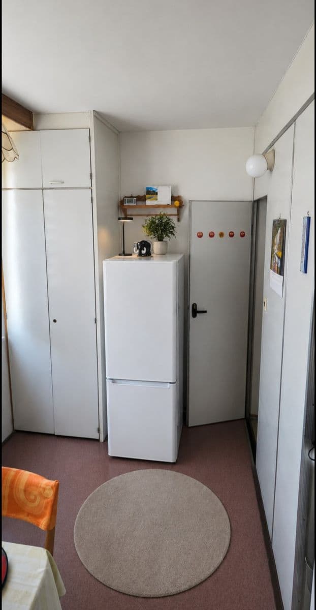 Predaj bytu 2-izbový 62 m², U Porcelánky, Chodov, Karlovarský kraj Predaj bytu 2-izbový 62 m², U Porcelánky, Chodov, Karlovarský kraj