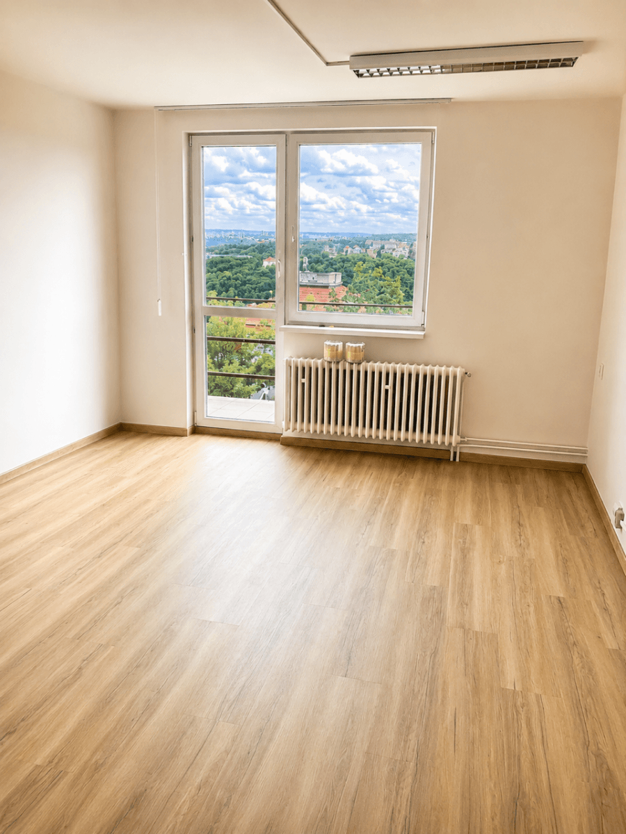 Prenájom bytu 4-izbový 110 m², U Plátenice, Praha, Praha Prenájom bytu 4-izbový 110 m², U Plátenice, Praha, Praha