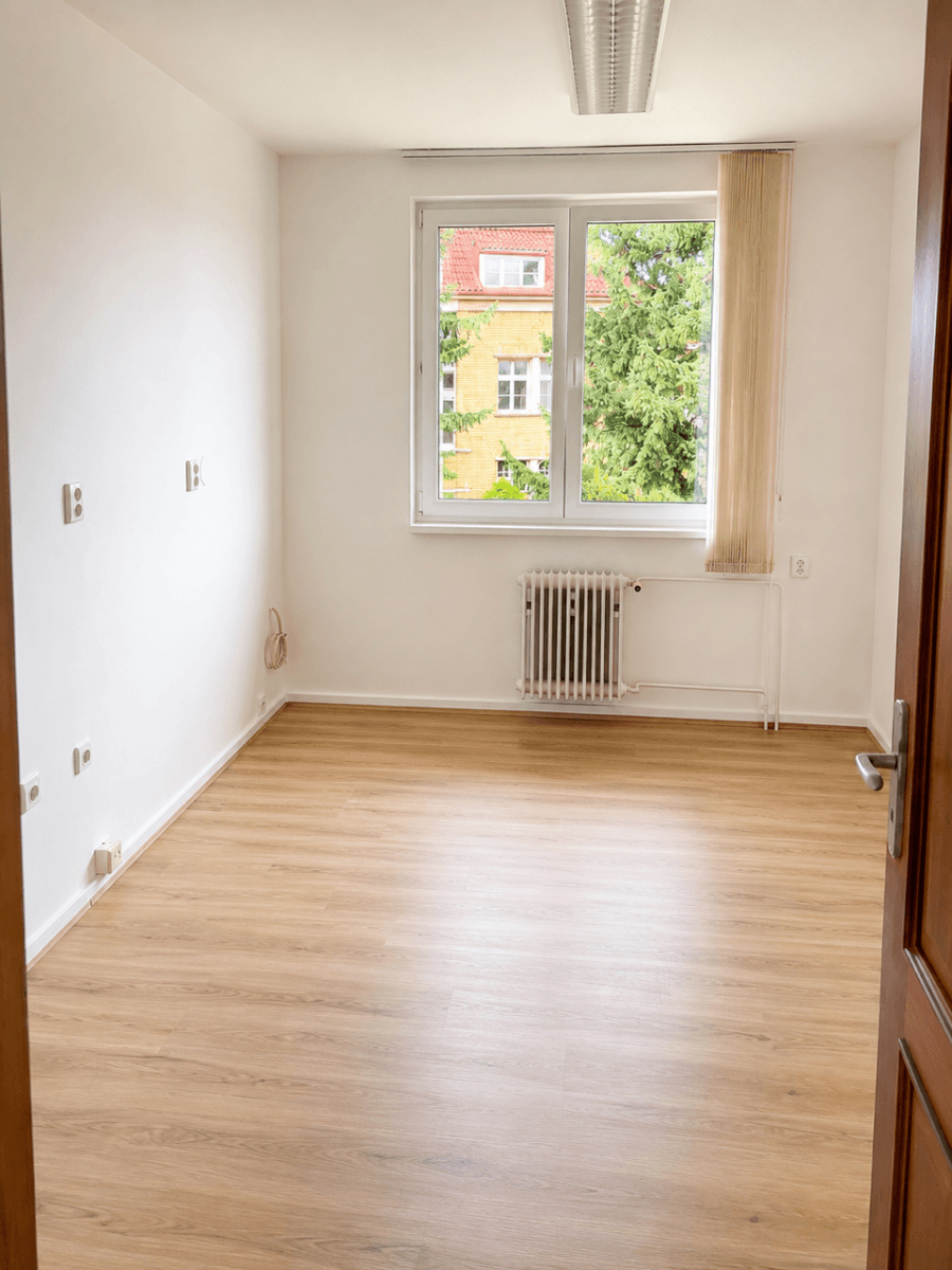 Prenájom bytu 4-izbový 110 m², U Plátenice, Praha, Praha Prenájom bytu 4-izbový 110 m², U Plátenice, Praha, Praha