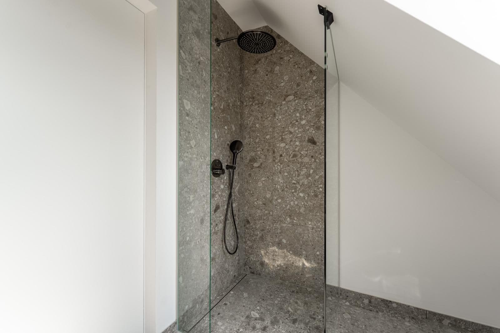 Prenájom bytu 3-izbový 65 m², U Uranie, Praha, Praha Prenájom bytu 3-izbový 65 m², U Uranie, Praha, Praha
