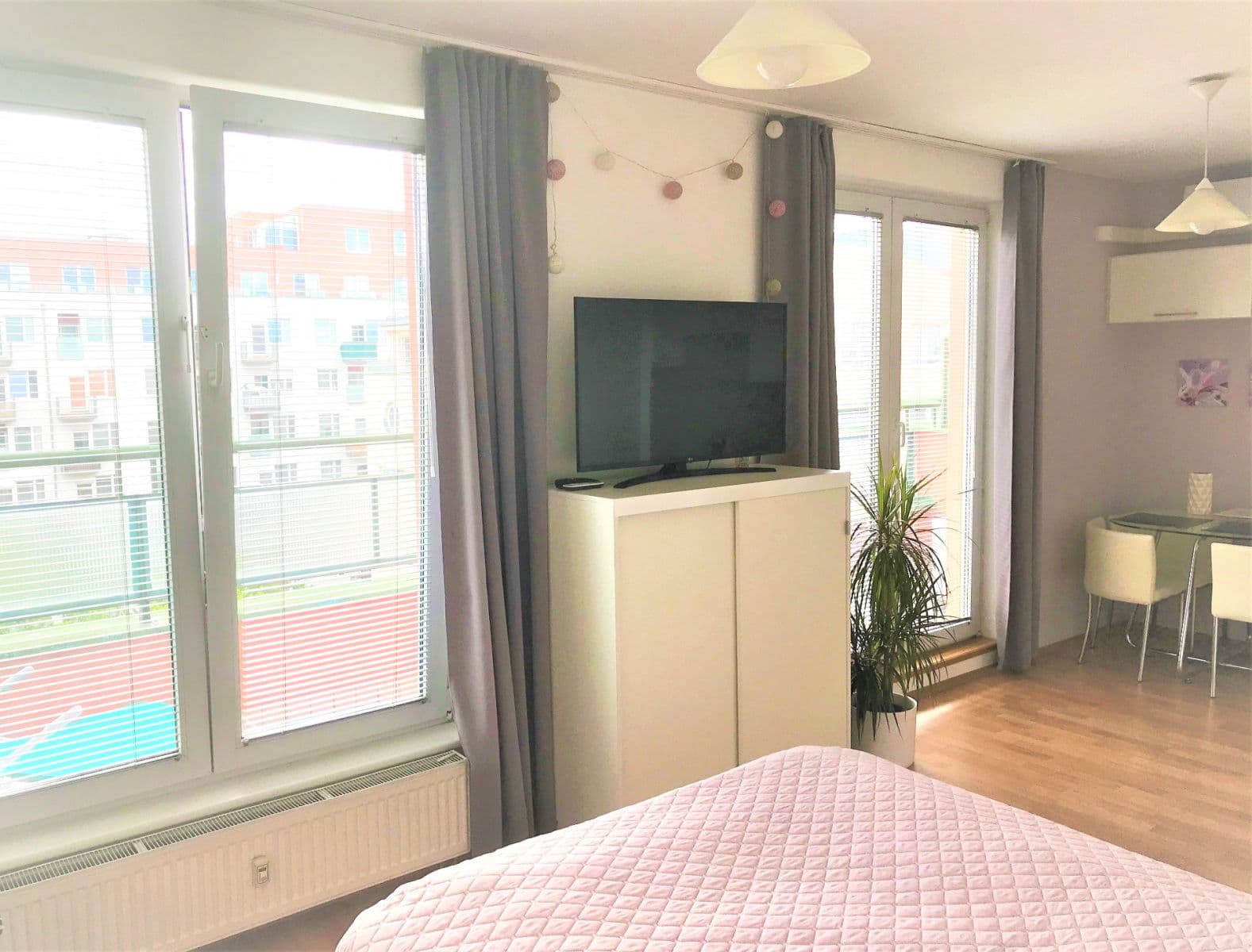Prenájom bytu 1-izbový 31 m², Bratří Dohalských, Praha, Praha Prenájom bytu 1-izbový 31 m², Bratří Dohalských, Praha, Praha