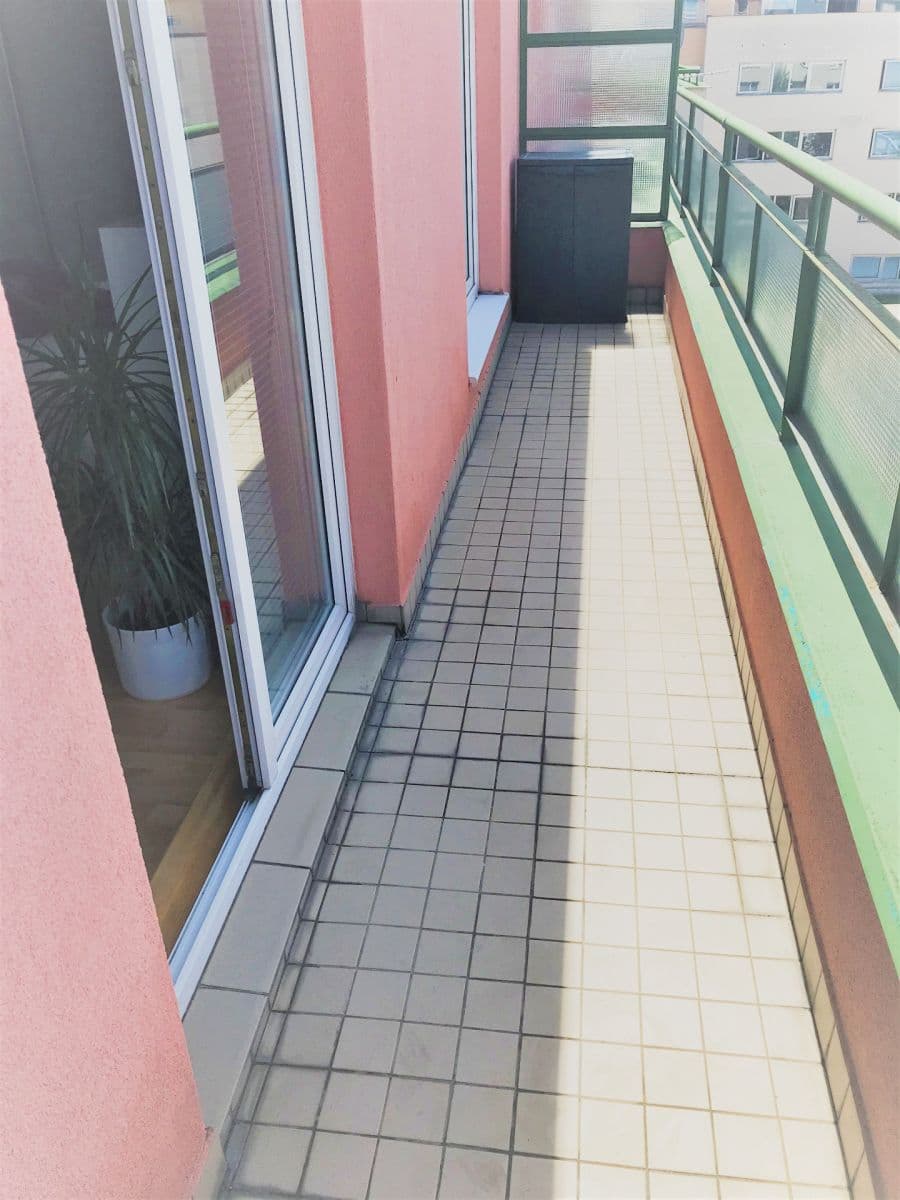 Prenájom bytu 1-izbový 31 m², Bratří Dohalských, Praha, Praha Prenájom bytu 1-izbový 31 m², Bratří Dohalských, Praha, Praha