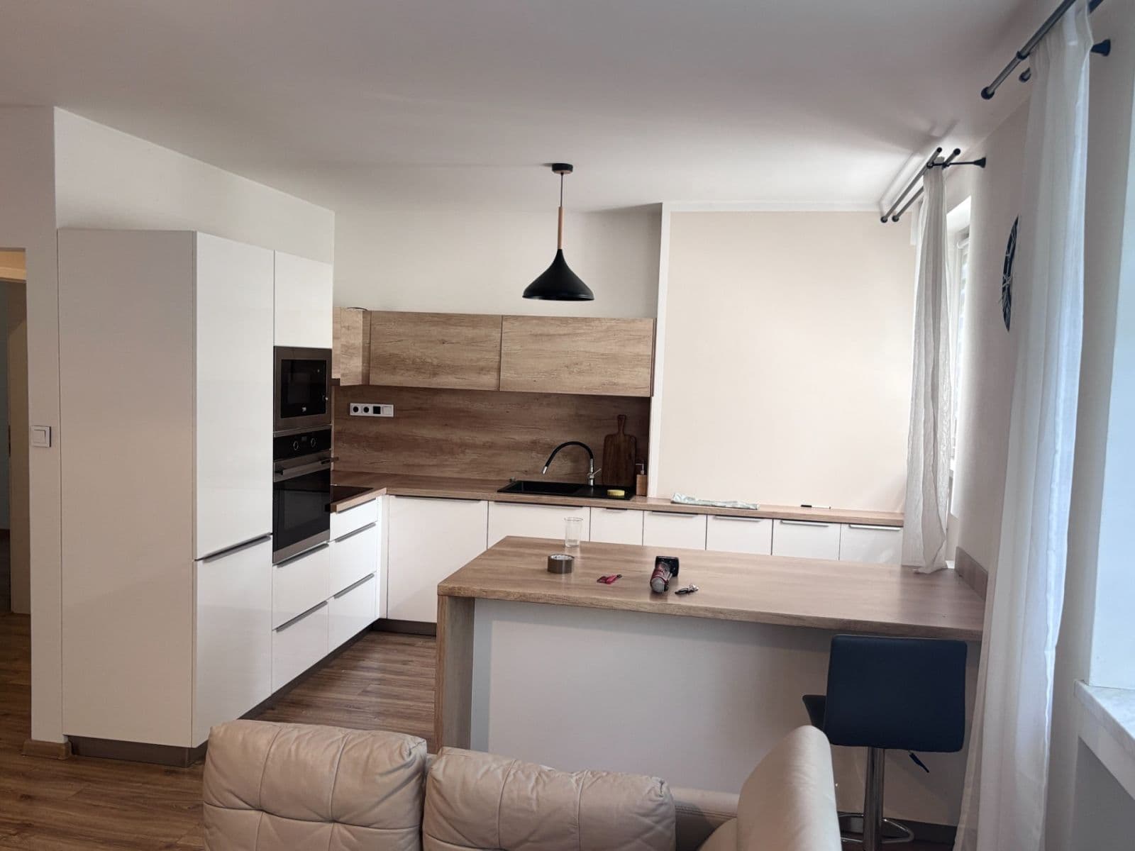 Prenájom bytu 3-izbový 75 m², Šrobárova, Ostrava, Moravskoslezský kraj Prenájom bytu 3-izbový 75 m², Šrobárova, Ostrava, Moravskoslezský kraj
