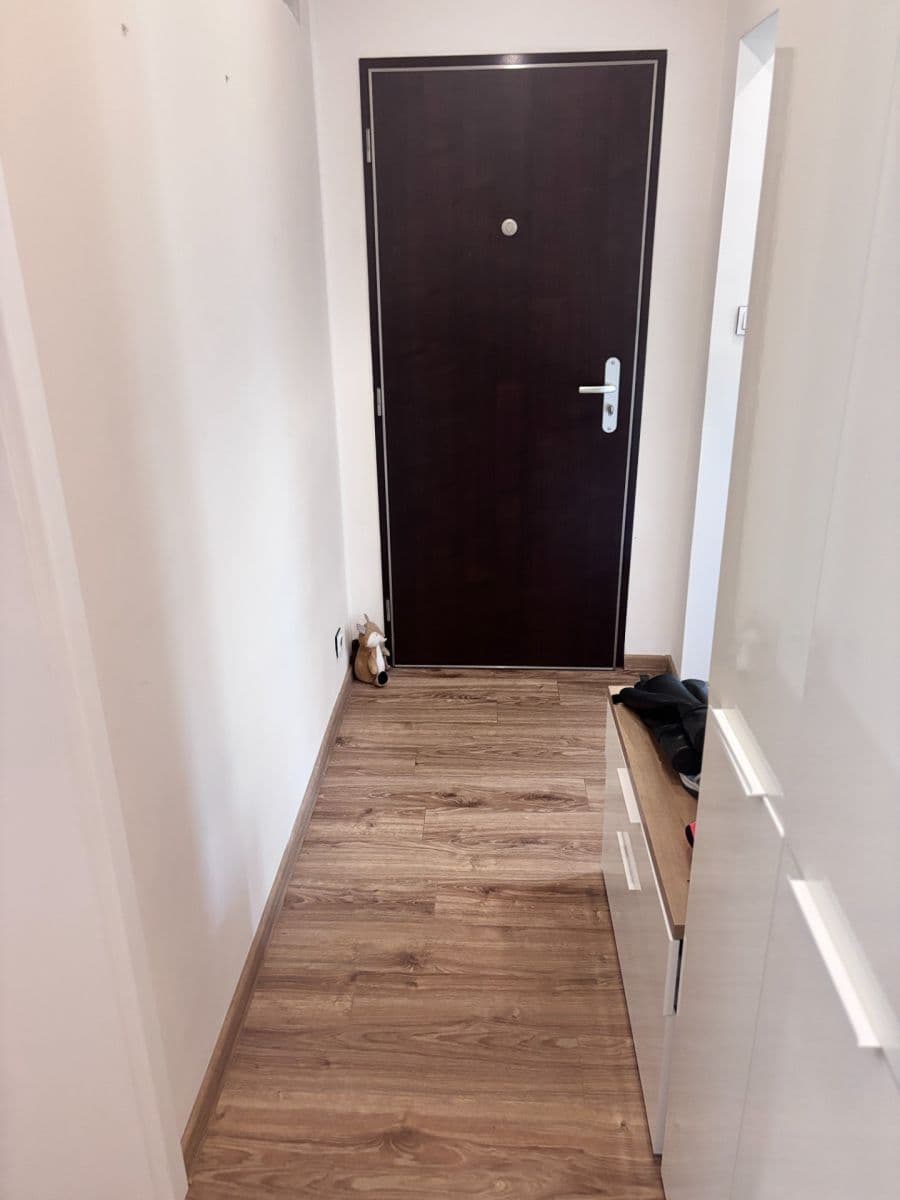 Prenájom bytu 3-izbový 75 m², Šrobárova, Ostrava, Moravskoslezský kraj Prenájom bytu 3-izbový 75 m², Šrobárova, Ostrava, Moravskoslezský kraj