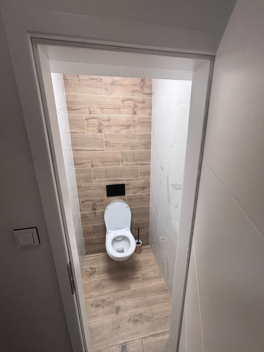Prenájom bytu 3-izbový 75 m², Šrobárova, Ostrava, Moravskoslezský kraj Prenájom bytu 3-izbový 75 m², Šrobárova, Ostrava, Moravskoslezský kraj