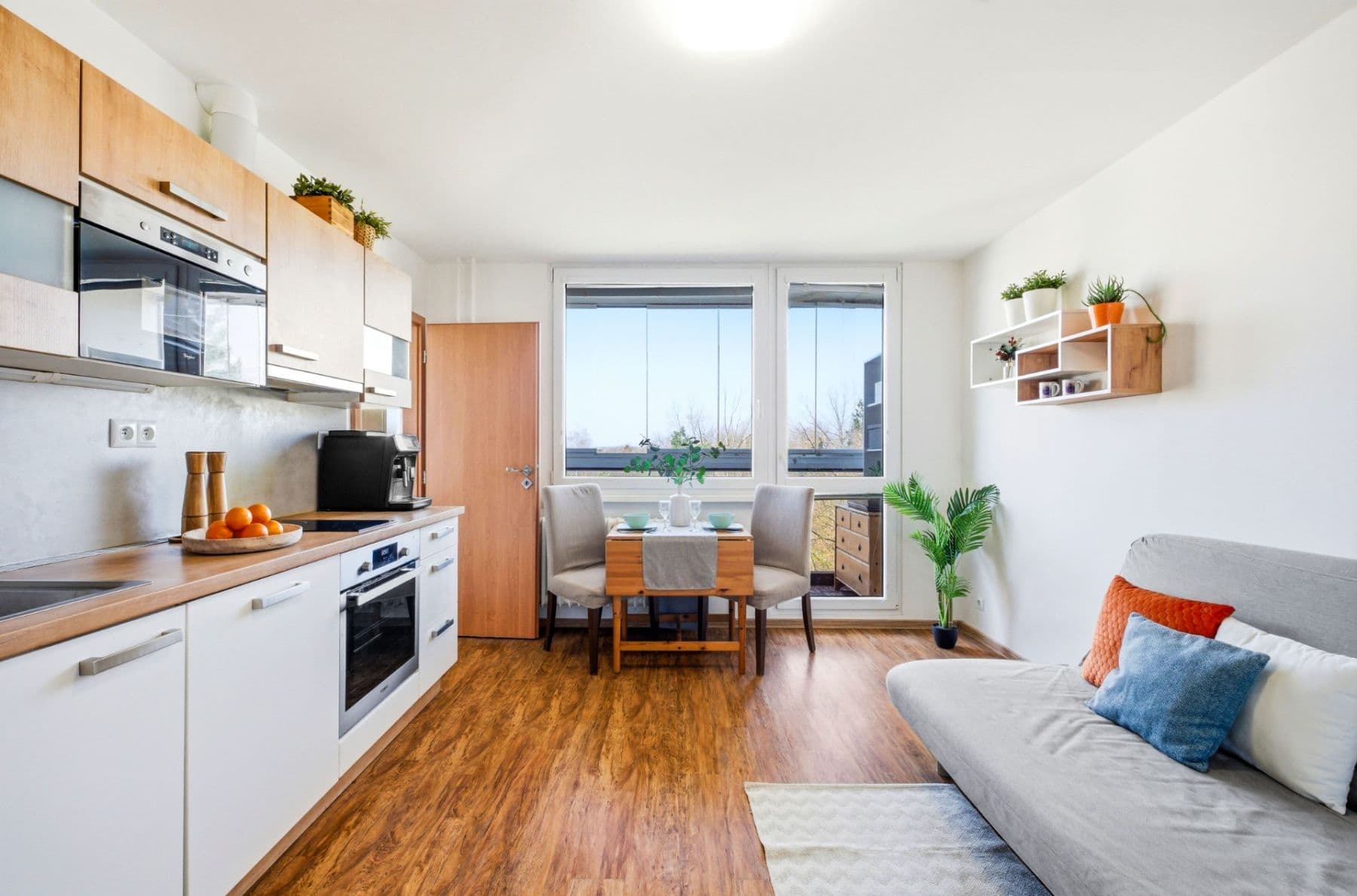 Prenájom bytu 2-izbový 33 m², Písečná, Praha, Praha Prenájom bytu 2-izbový 33 m², Písečná, Praha, Praha