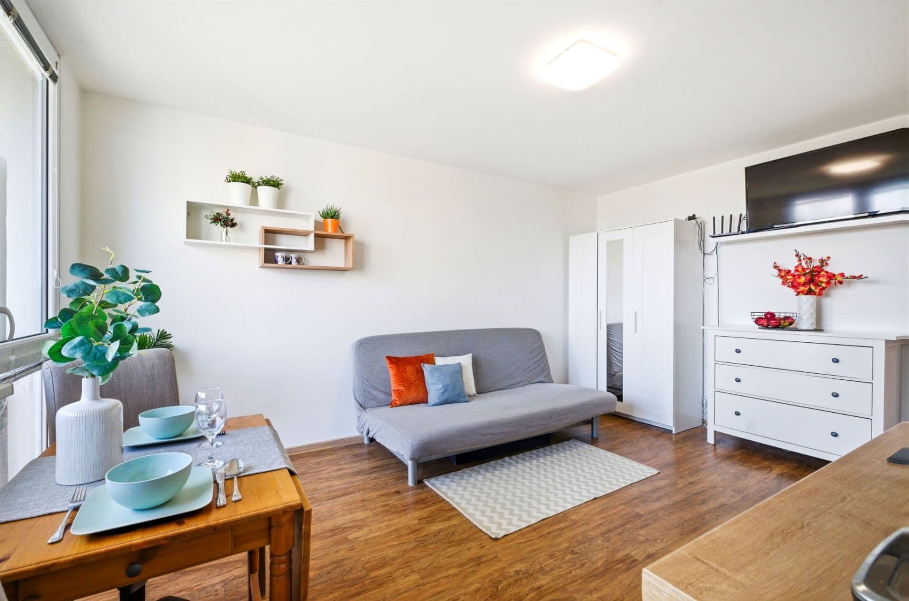 Prenájom bytu 2-izbový 33 m², Písečná, Praha, Praha Prenájom bytu 2-izbový 33 m², Písečná, Praha, Praha