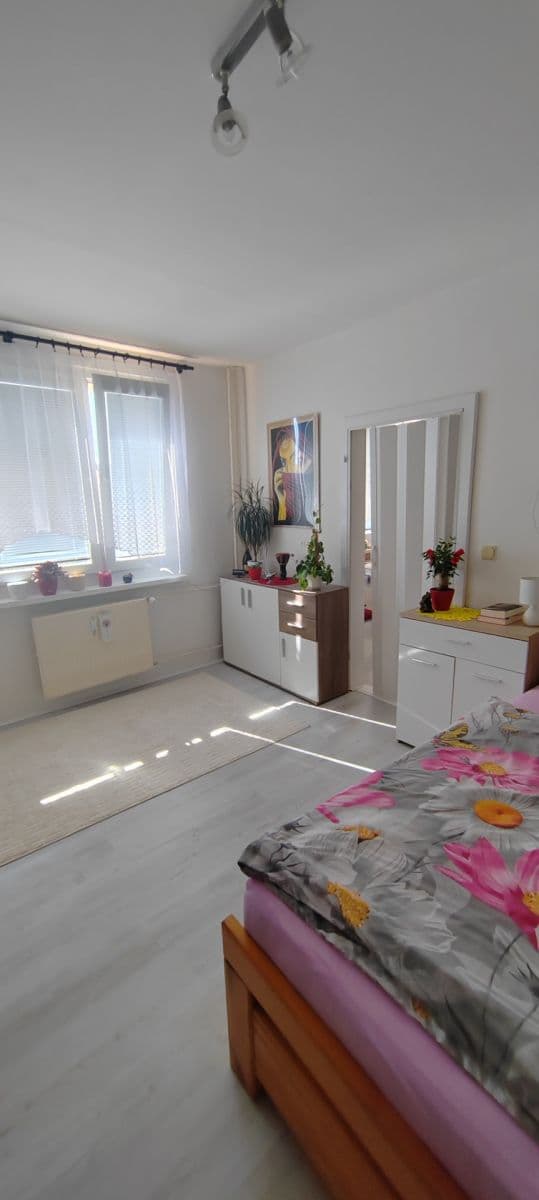 Predaj bytu 2-izbový 34 m², Peškova, Ústí nad Labem, Ústecký kraj Predaj bytu 2-izbový 34 m², Peškova, Ústí nad Labem, Ústecký kraj