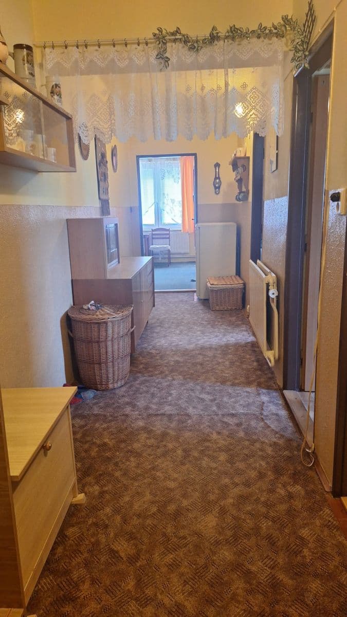 Prenájom bytu 3-izbový 69 m², Pracejovice, Jihočeský kraj Prenájom bytu 3-izbový 69 m², Pracejovice, Jihočeský kraj