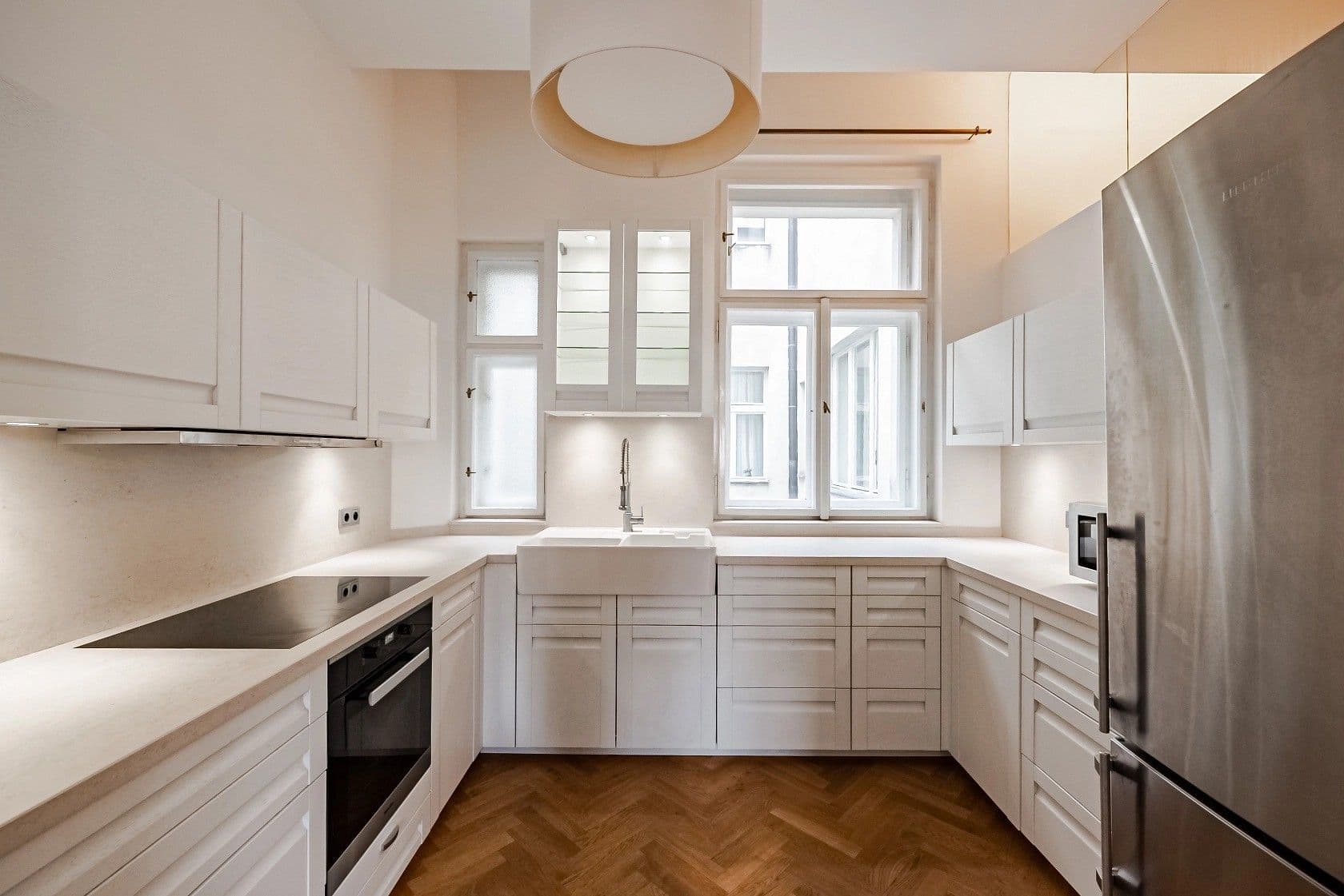 Prenájom bytu 3-izbový 112 m², Štěpánská, Praha, Praha Prenájom bytu 3-izbový 112 m², Štěpánská, Praha, Praha