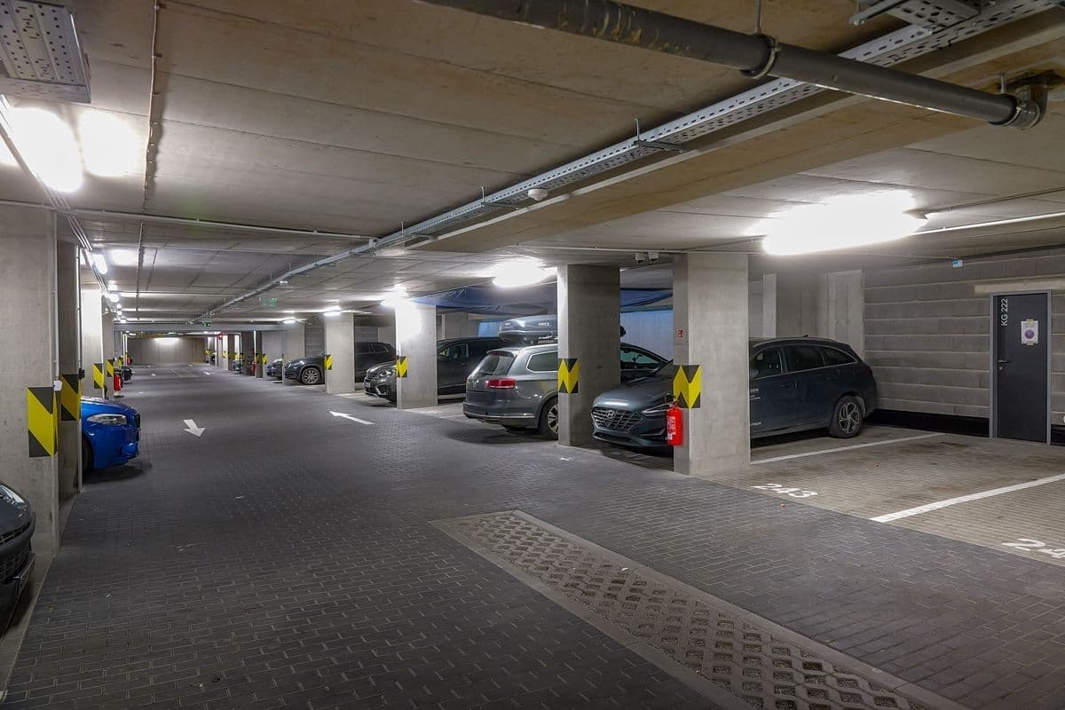 Predaj bytu 4-izbový 122 m², Ferrariho, Praha, Praha Predaj bytu 4-izbový 122 m², Ferrariho, Praha, Praha
