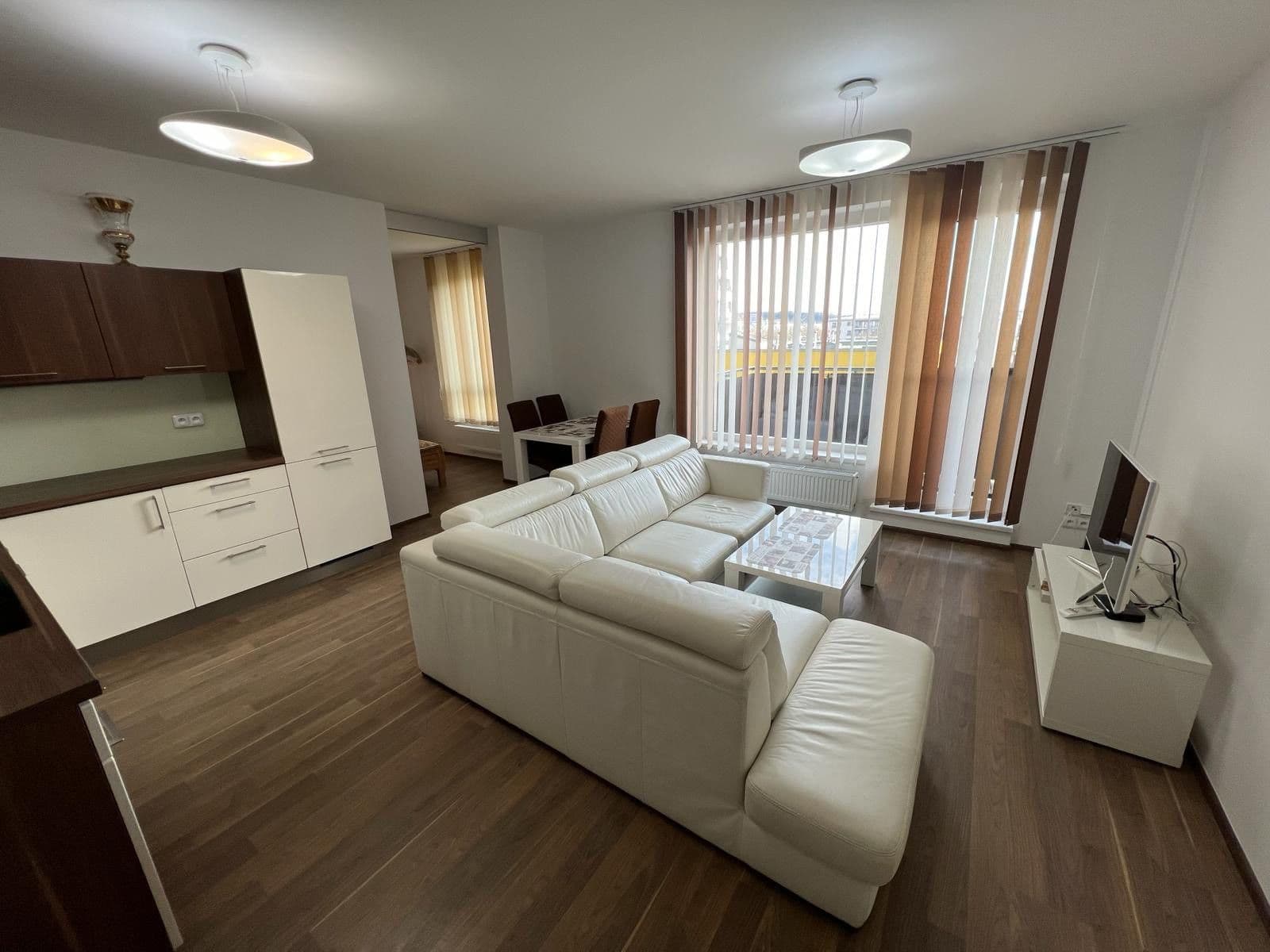 Prenájom bytu 2-izbový 55 m², Pod Harfou, Praha, Praha Prenájom bytu 2-izbový 55 m², Pod Harfou, Praha, Praha