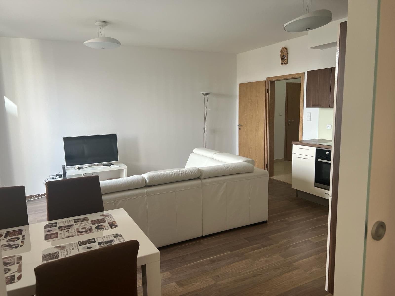 Prenájom bytu 2-izbový 55 m², Pod Harfou, Praha, Praha Prenájom bytu 2-izbový 55 m², Pod Harfou, Praha, Praha