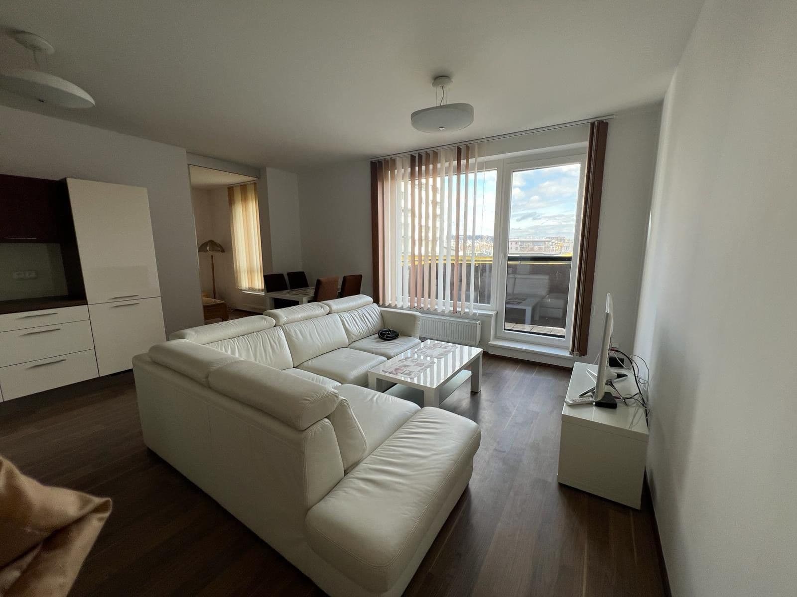 Prenájom bytu 2-izbový 55 m², Pod Harfou, Praha, Praha Prenájom bytu 2-izbový 55 m², Pod Harfou, Praha, Praha
