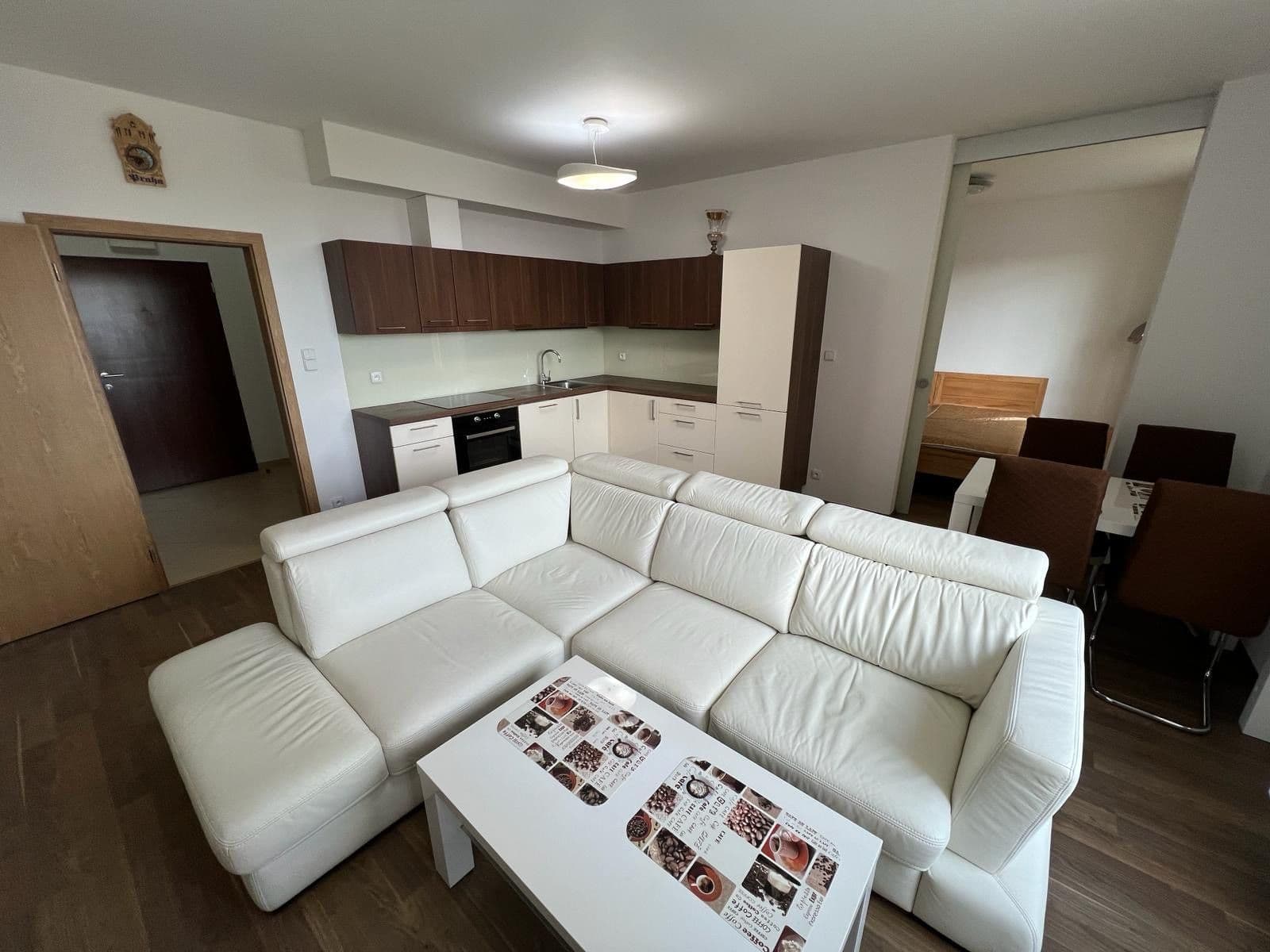 Prenájom bytu 2-izbový 55 m², Pod Harfou, Praha, Praha Prenájom bytu 2-izbový 55 m², Pod Harfou, Praha, Praha