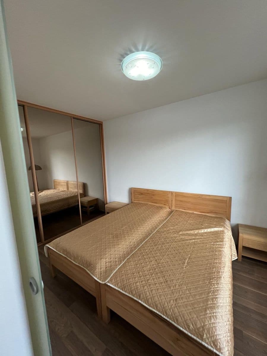 Prenájom bytu 2-izbový 55 m², Pod Harfou, Praha, Praha Prenájom bytu 2-izbový 55 m², Pod Harfou, Praha, Praha