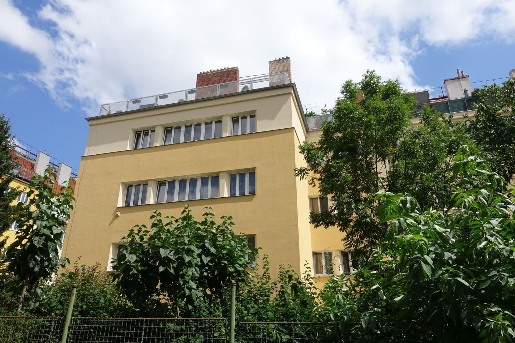 Prenájom bytu 2-izbový 45 m², Družnosti, Praha, Praha Prenájom bytu 2-izbový 45 m², Družnosti, Praha, Praha
