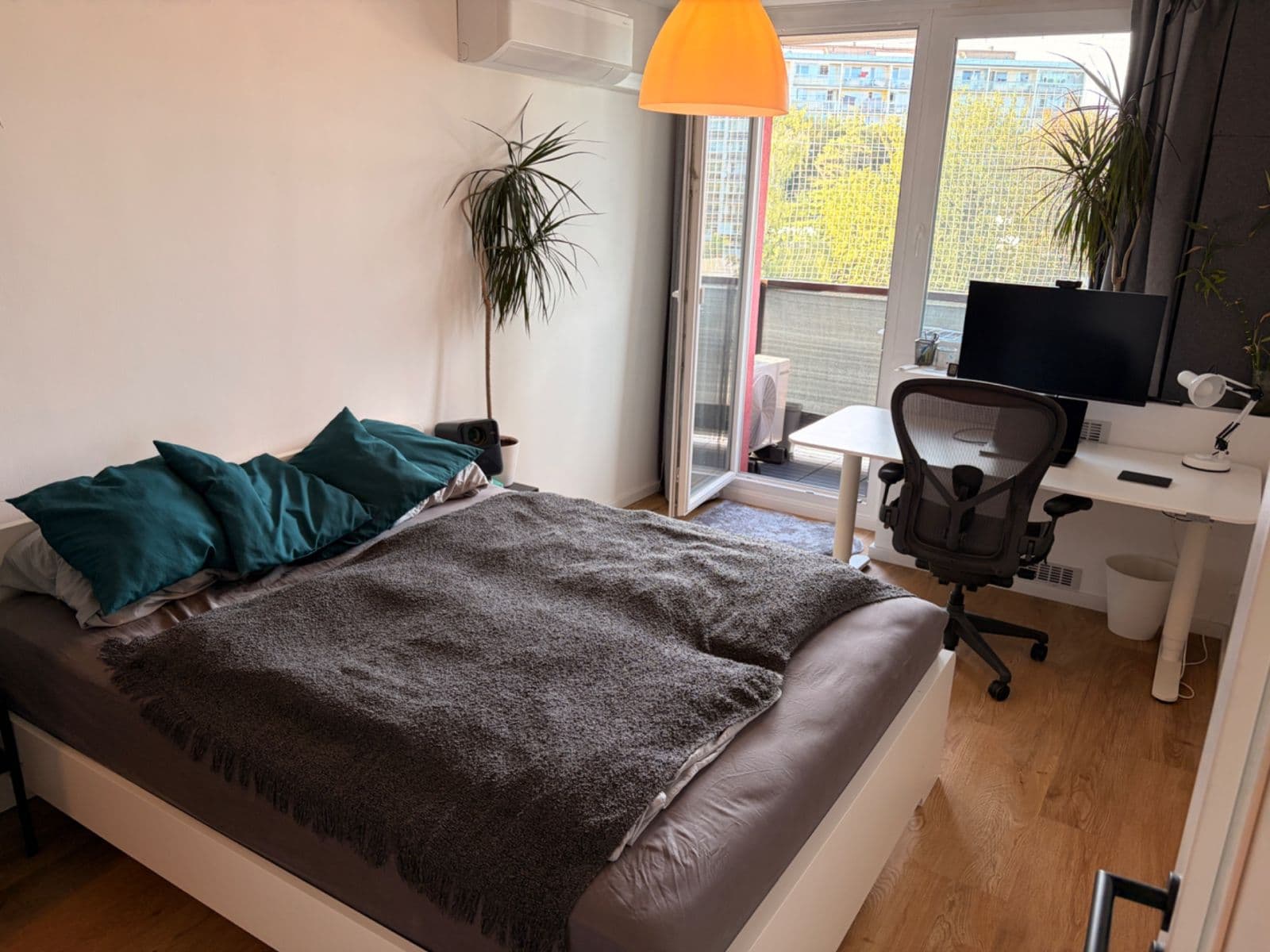 Prenájom bytu 2-izbový 57 m², Třeboradická, Praha, Praha Prenájom bytu 2-izbový 57 m², Třeboradická, Praha, Praha
