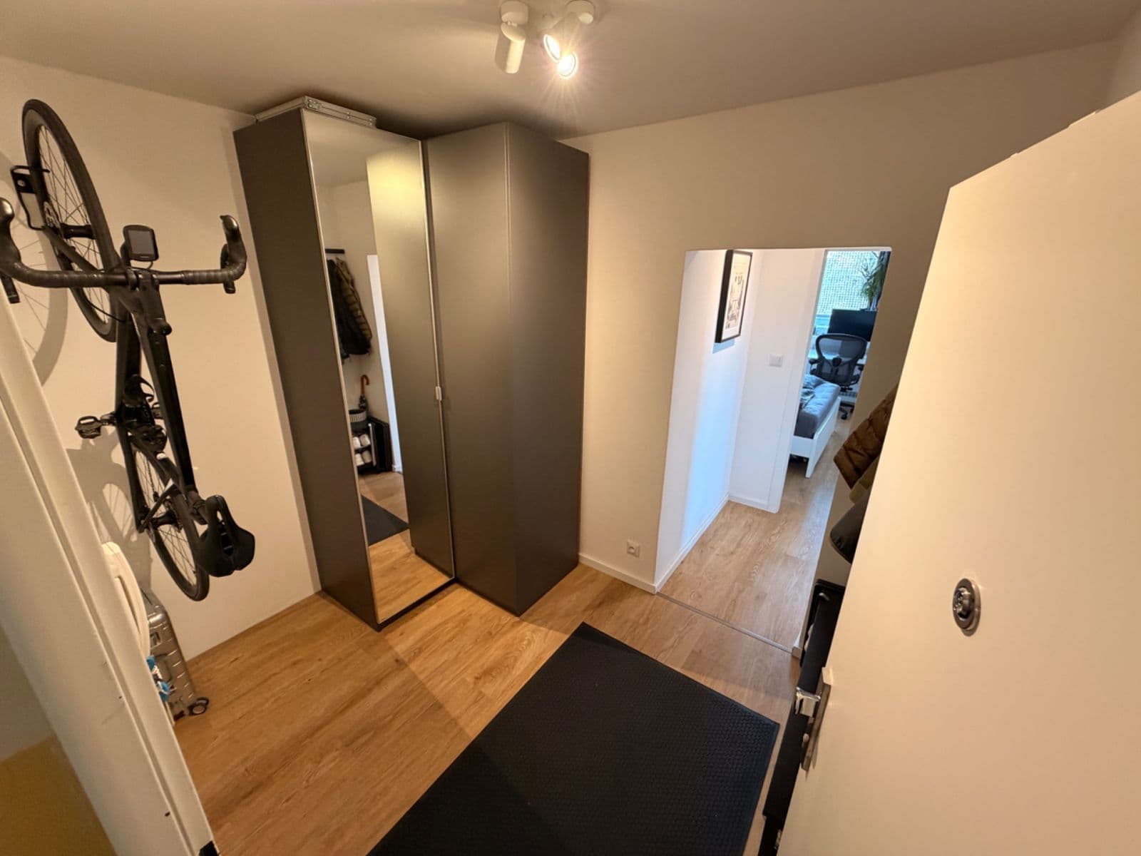 Prenájom bytu 2-izbový 57 m², Třeboradická, Praha, Praha Prenájom bytu 2-izbový 57 m², Třeboradická, Praha, Praha