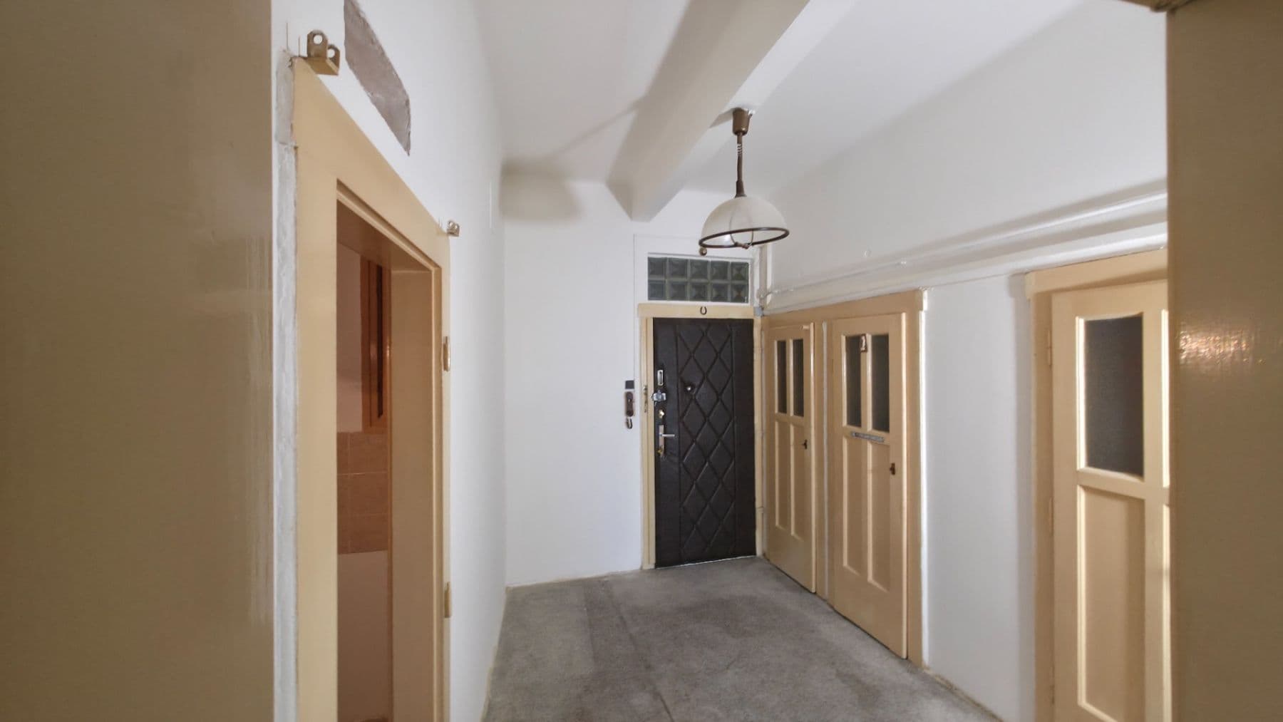 Predaj bytu 3-izbový 80 m², Prouzova, Praha, Praha Predaj bytu 3-izbový 80 m², Prouzova, Praha, Praha