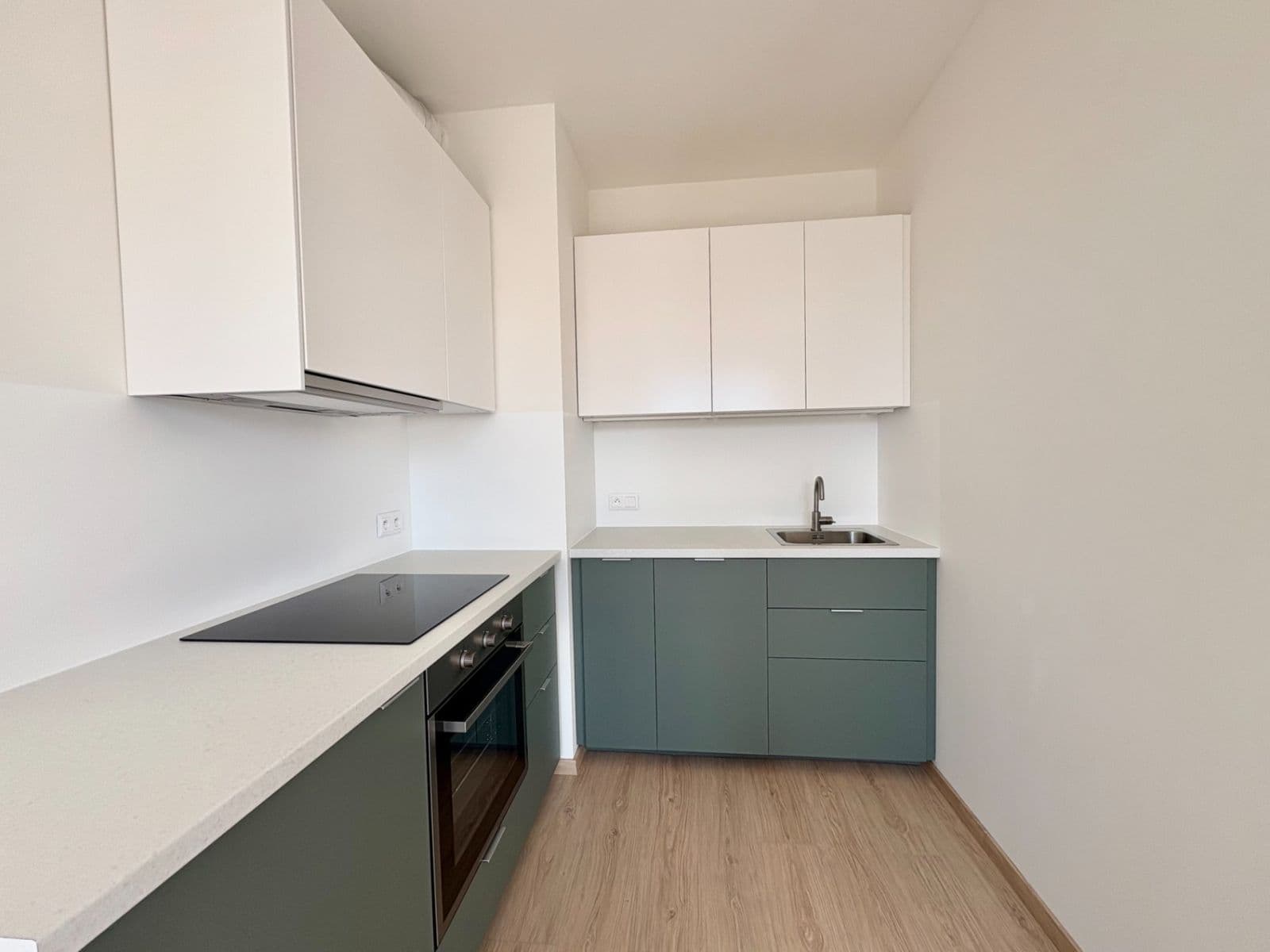 Prenájom bytu 2-izbový 46 m², Haenkeho, Praha, Praha Prenájom bytu 2-izbový 46 m², Haenkeho, Praha, Praha