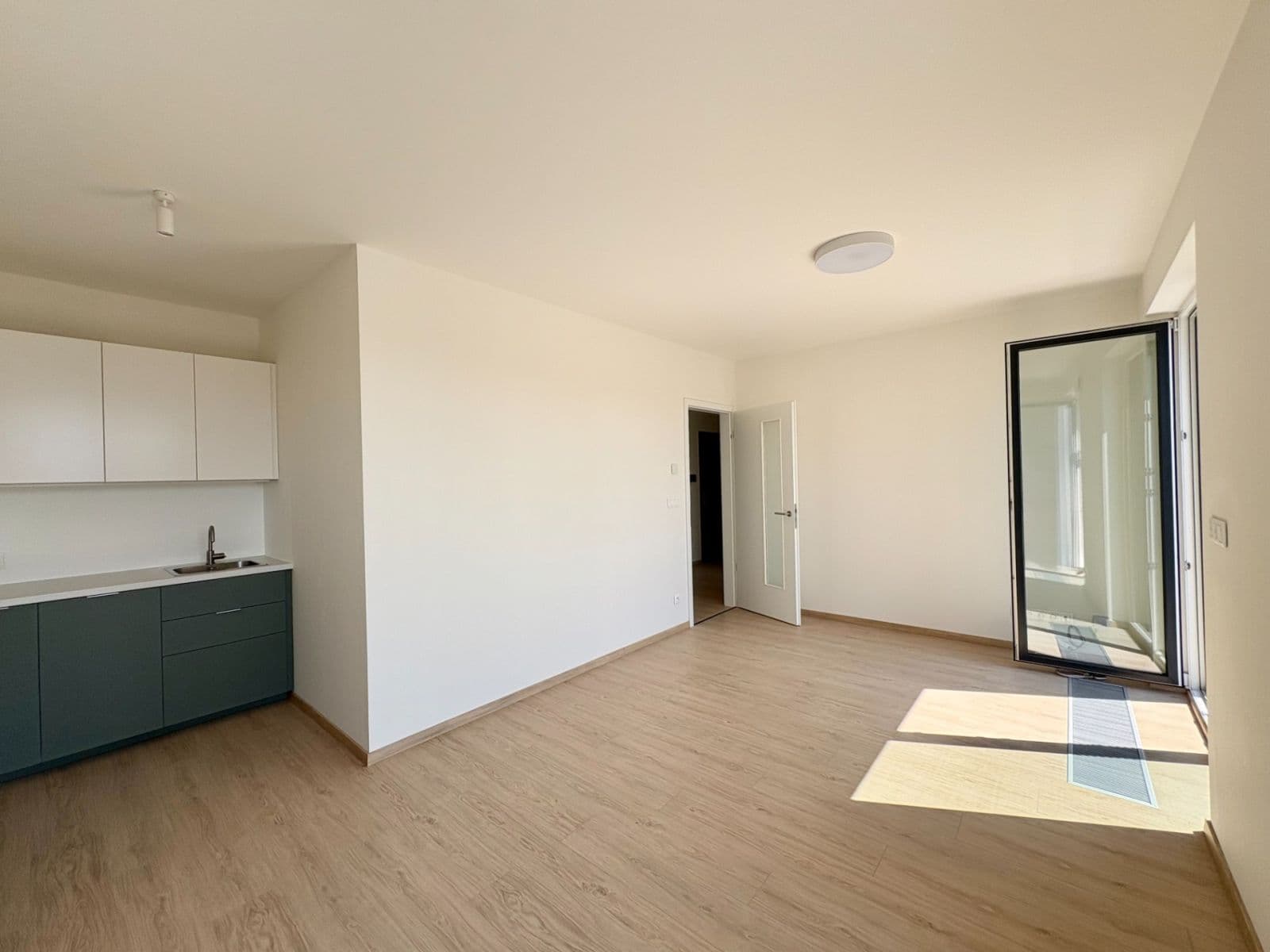 Prenájom bytu 2-izbový 46 m², Haenkeho, Praha, Praha Prenájom bytu 2-izbový 46 m², Haenkeho, Praha, Praha