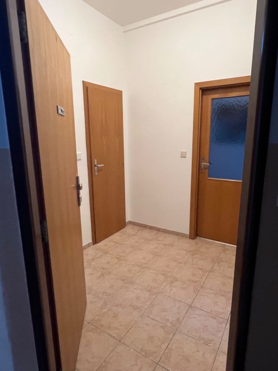 Prenájom bytu 2-izbový 46 m², Rubeška, Praha, Praha Prenájom bytu 2-izbový 46 m², Rubeška, Praha, Praha