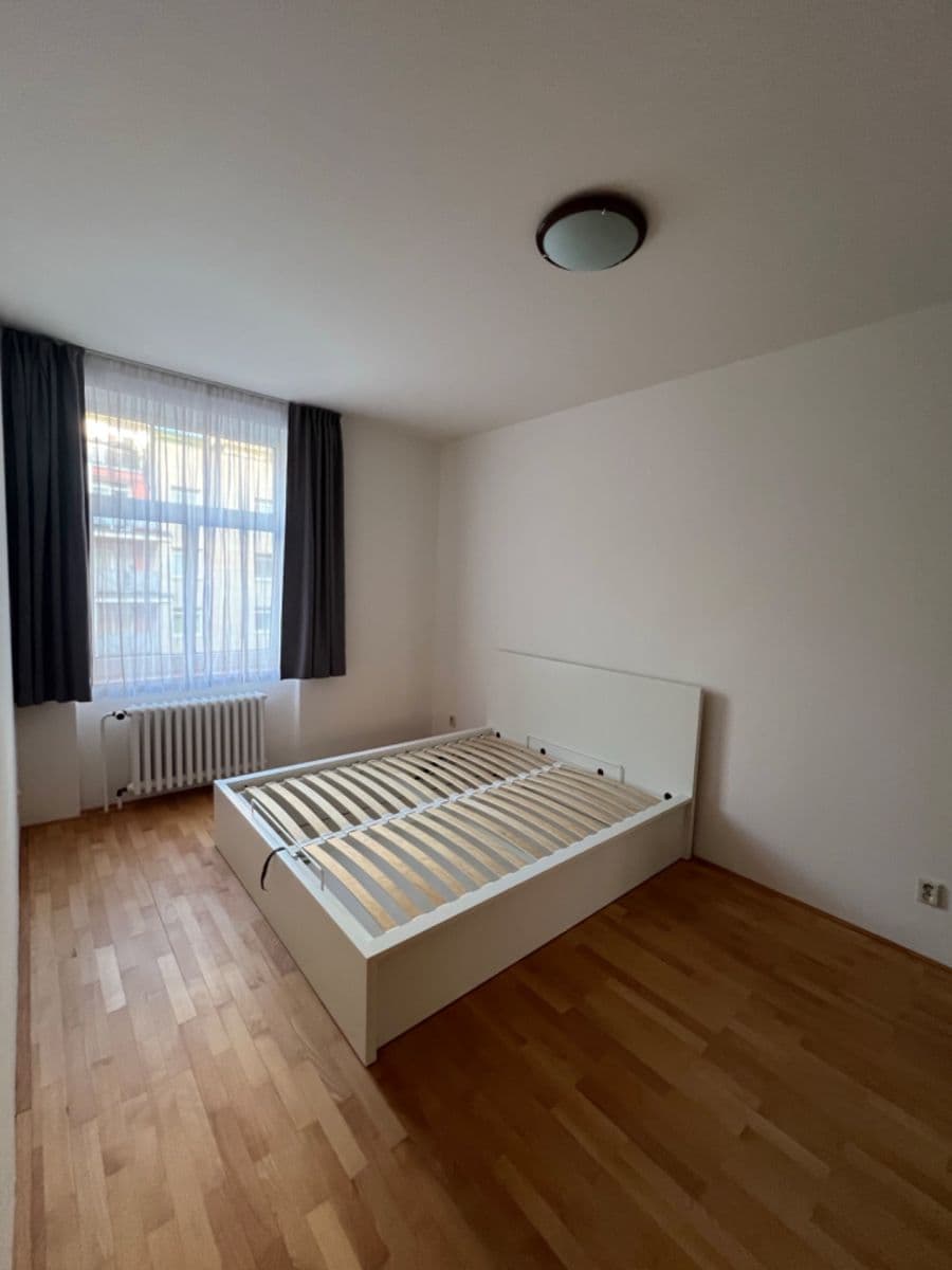 Prenájom bytu 2-izbový 46 m², Rubeška, Praha, Praha Prenájom bytu 2-izbový 46 m², Rubeška, Praha, Praha