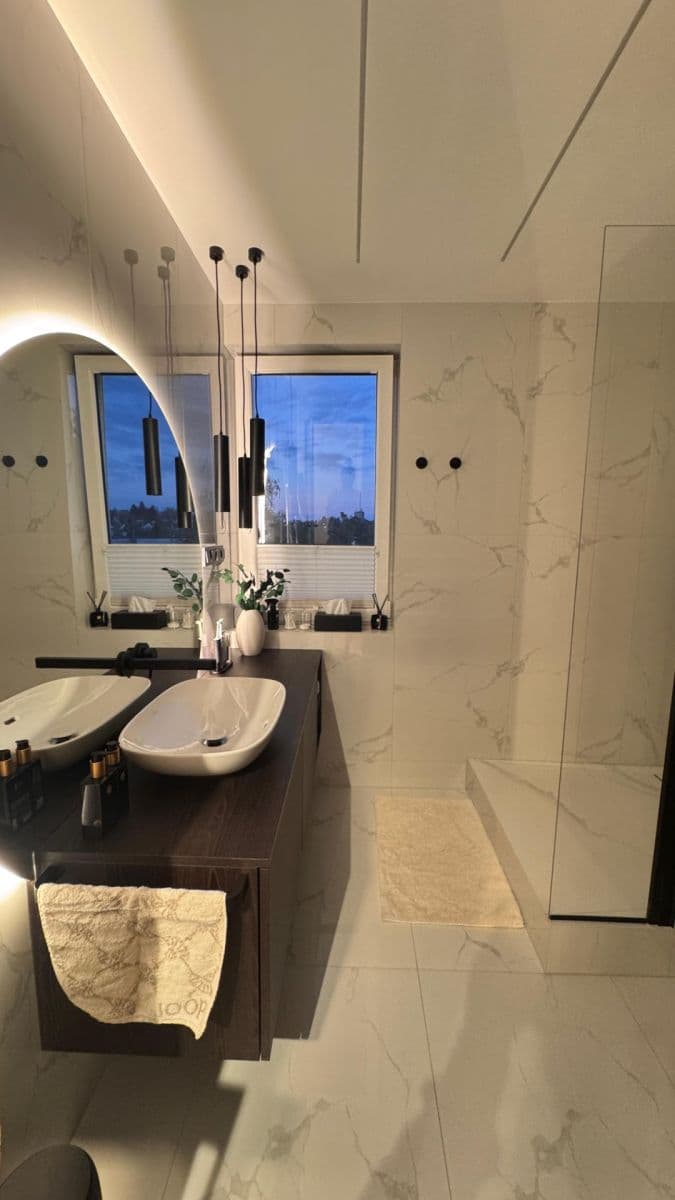 Predaj bytu 2-izbový 62 m², Komenského náměstí, Říčany, Středočeský kraj Predaj bytu 2-izbový 62 m², Komenského náměstí, Říčany, Středočeský kraj
